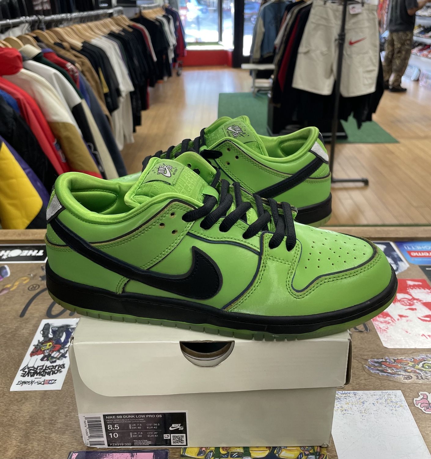 Pre Owned Nike SB Dunk Low The Powerpuff Girls Buttercup Size 8.5