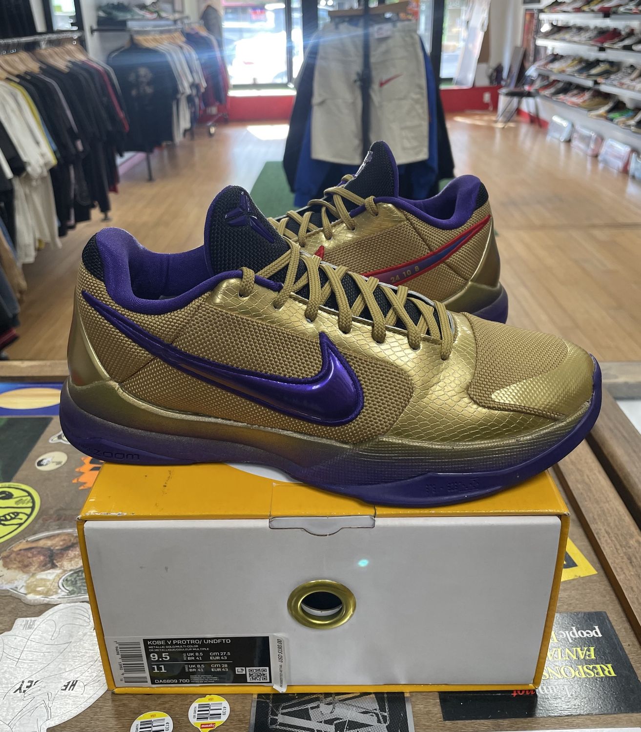 Nike Kobe 5 Protro Undefeated Hall of Fame Size 9.5 Used