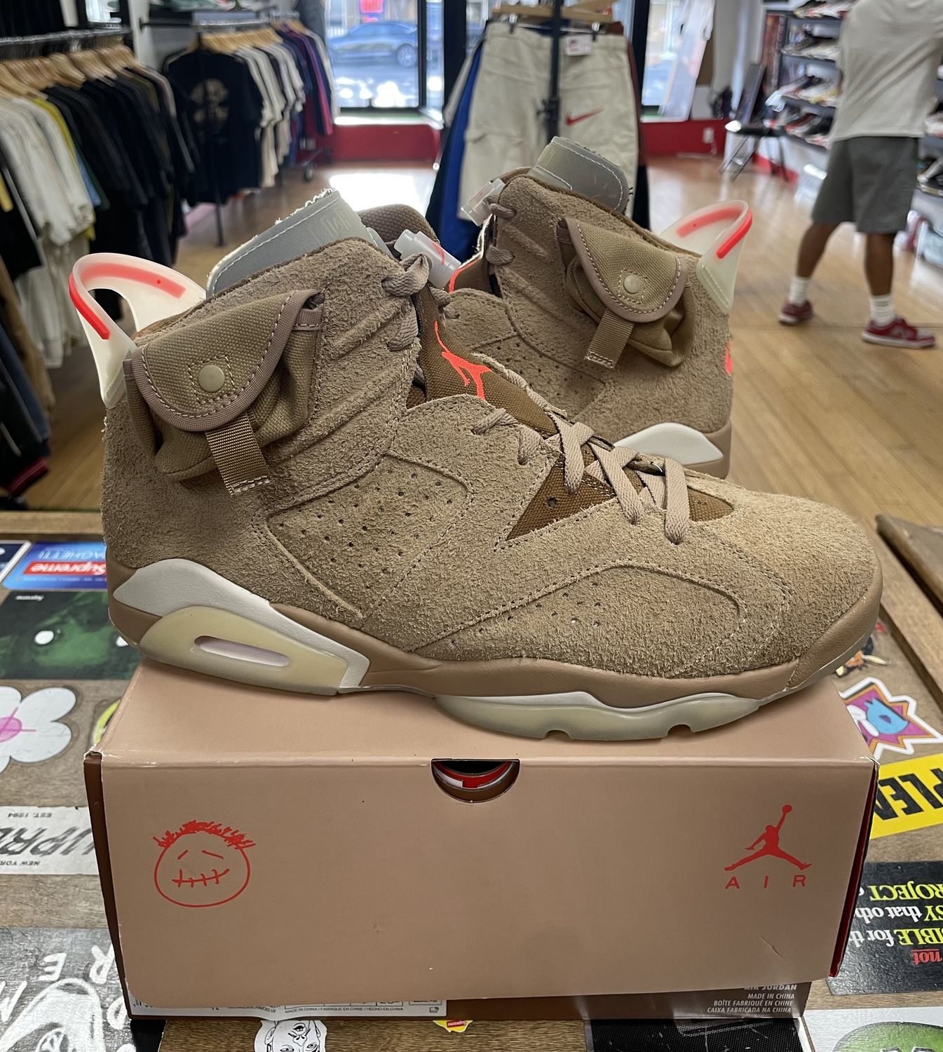 Jordan 6 Retro Travis Scott British Khaki Size 10.5 Used