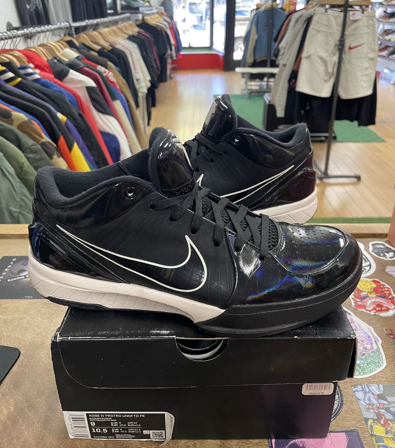 Pre Owned Kobe 5 Undefeated Black Mamba Size 9