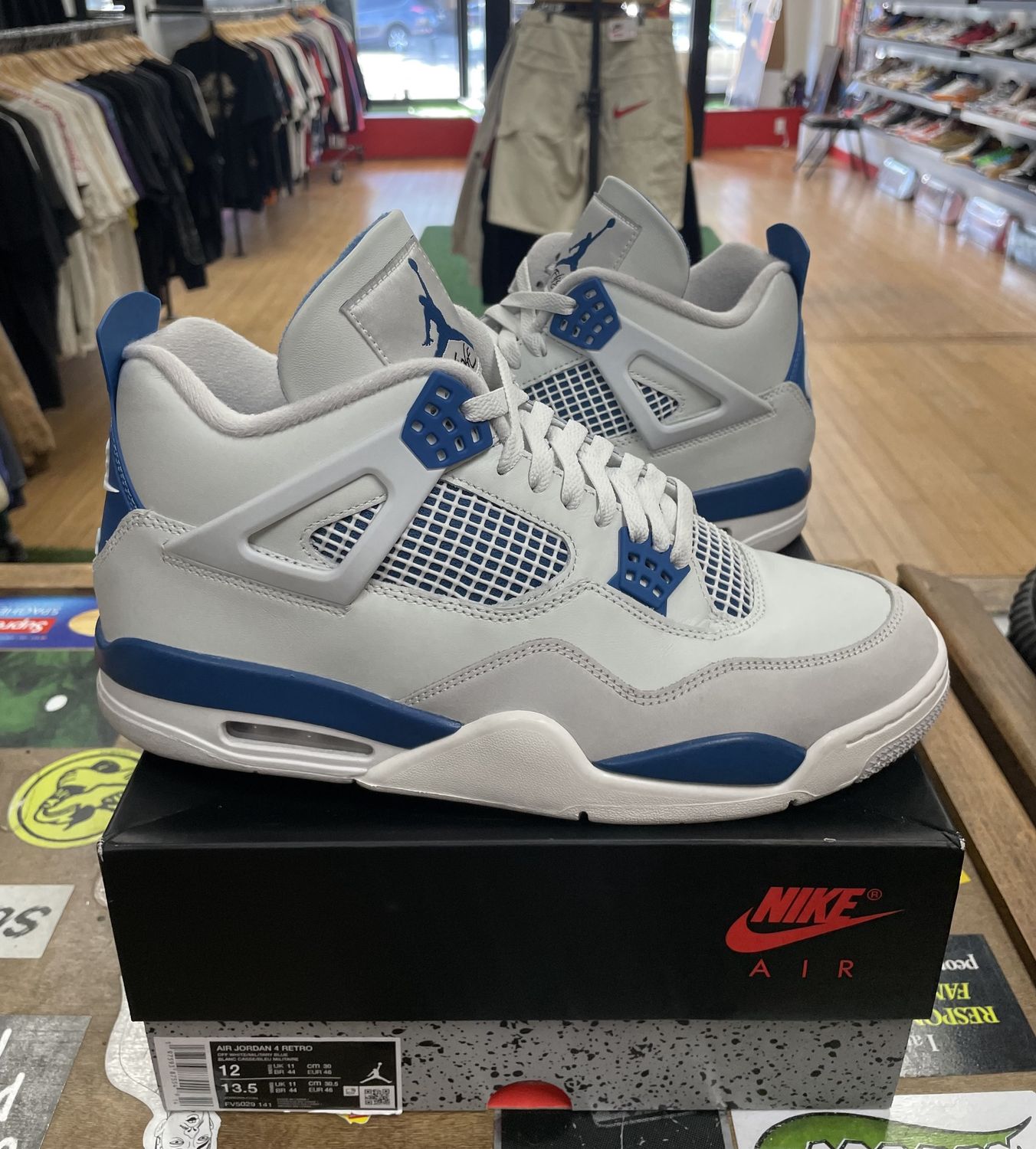 Jordan 4 Retro Military Blue (2024) Size 12 Used