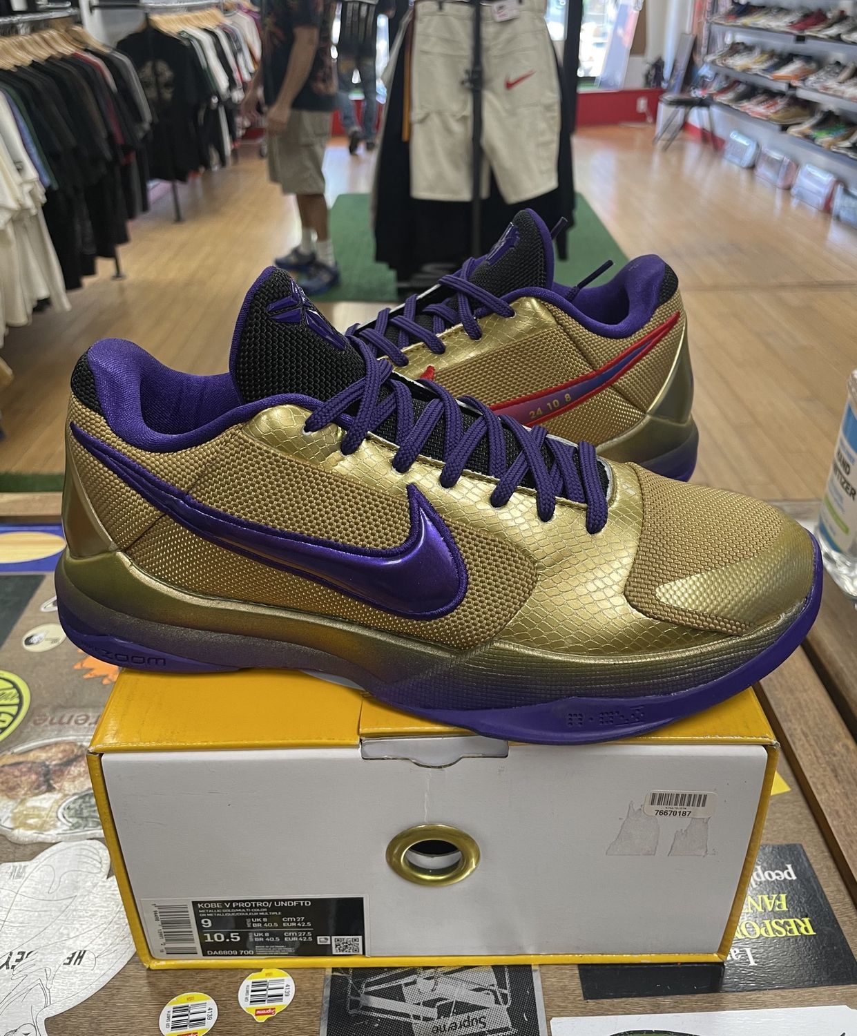 Nike Kobe 5 Protro Undefeated Hall of Fame Size 9 Pre Owned