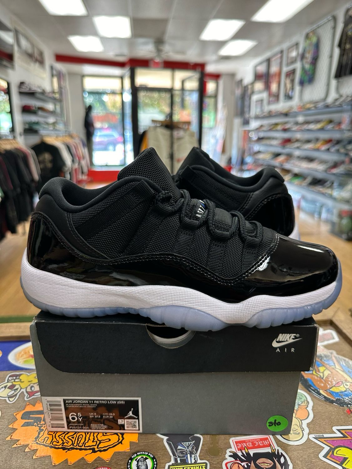 Jordan 11 Retro Low Space Jam (GS) Size 6.5y Used