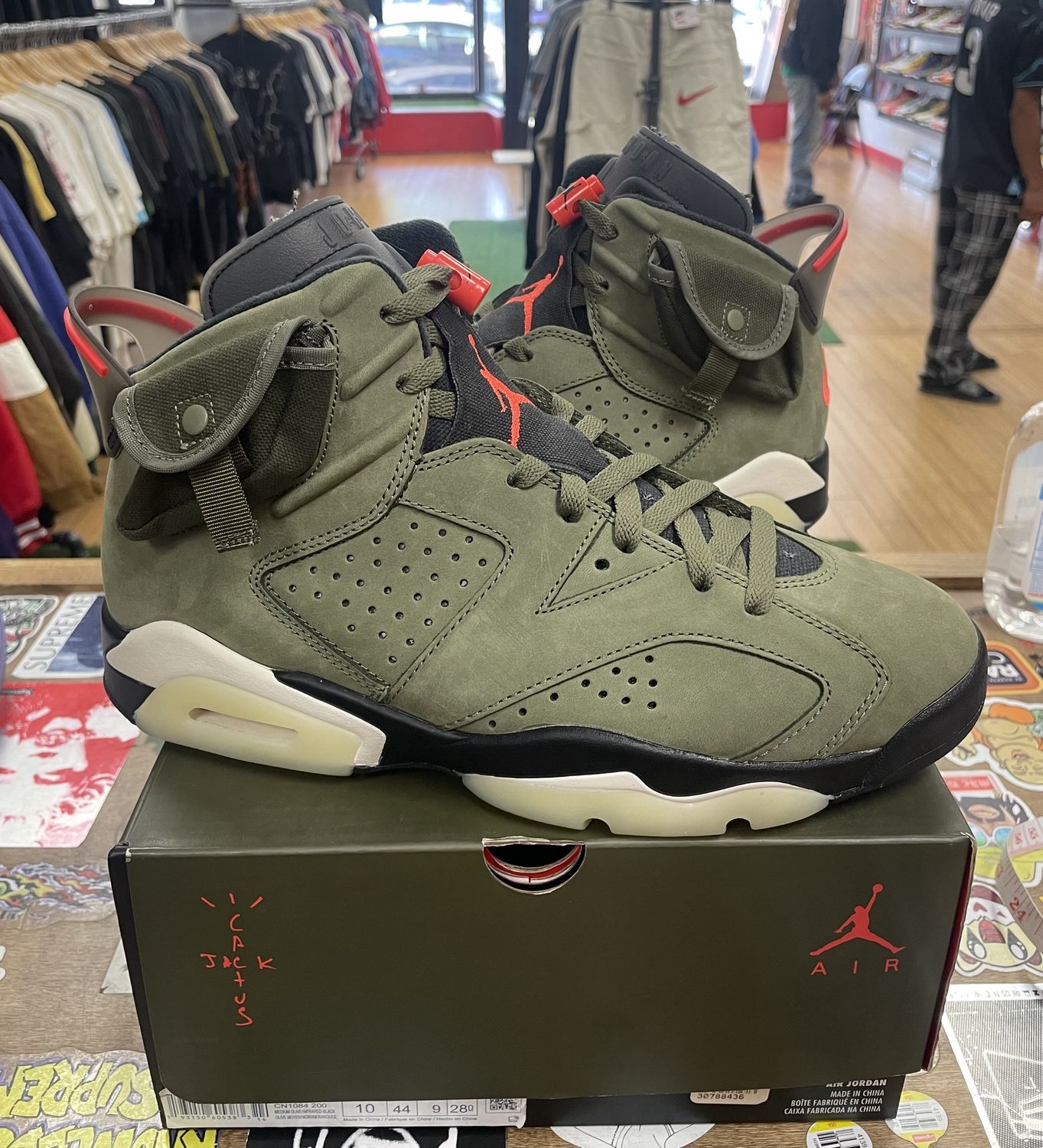 Jordan 6 Retro Travis Scott Size 10 Pre-Owned