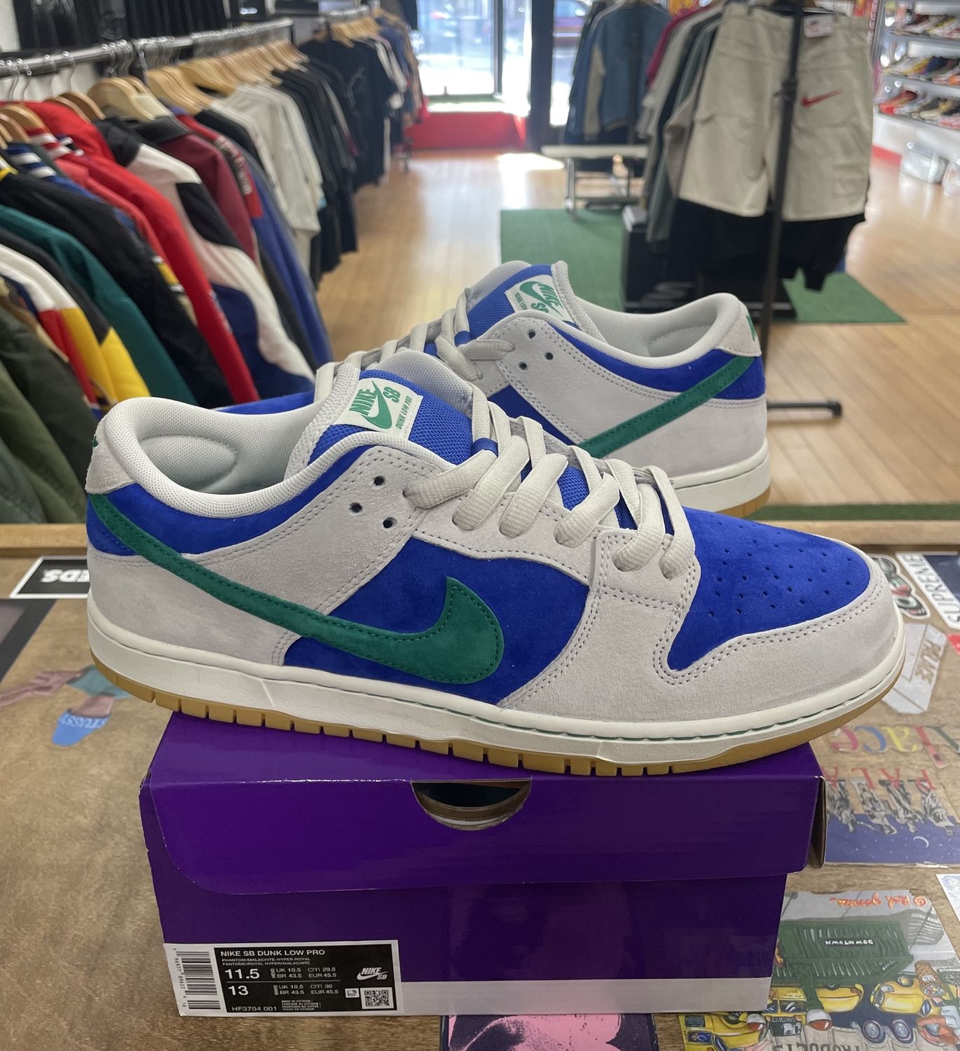 DS Nike Dunk SB Low Malachite Hyper Royal Size  11.5