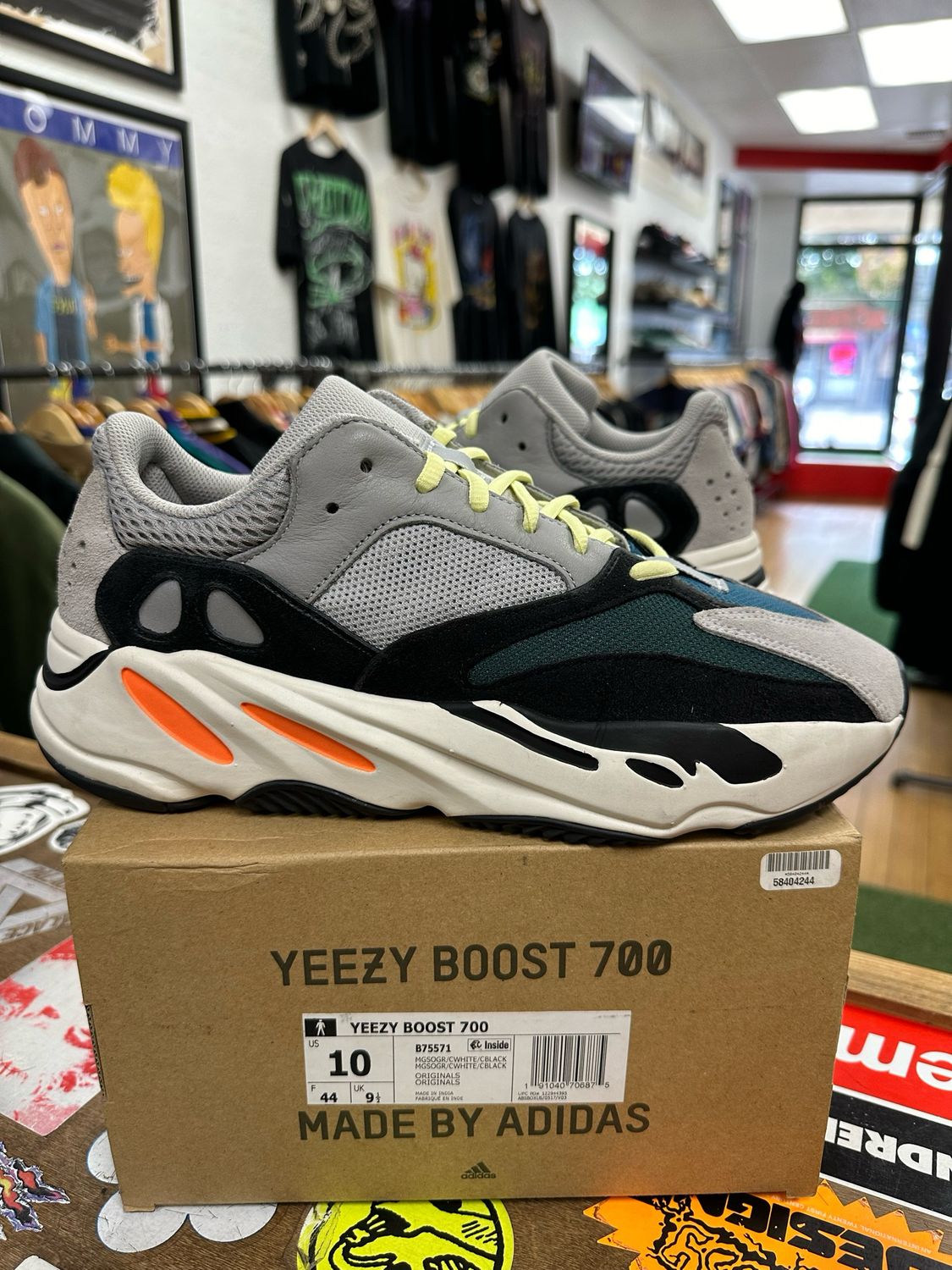 Adidas Yeezy Boost 700 Wave Runner Size 10 Lightly Worn