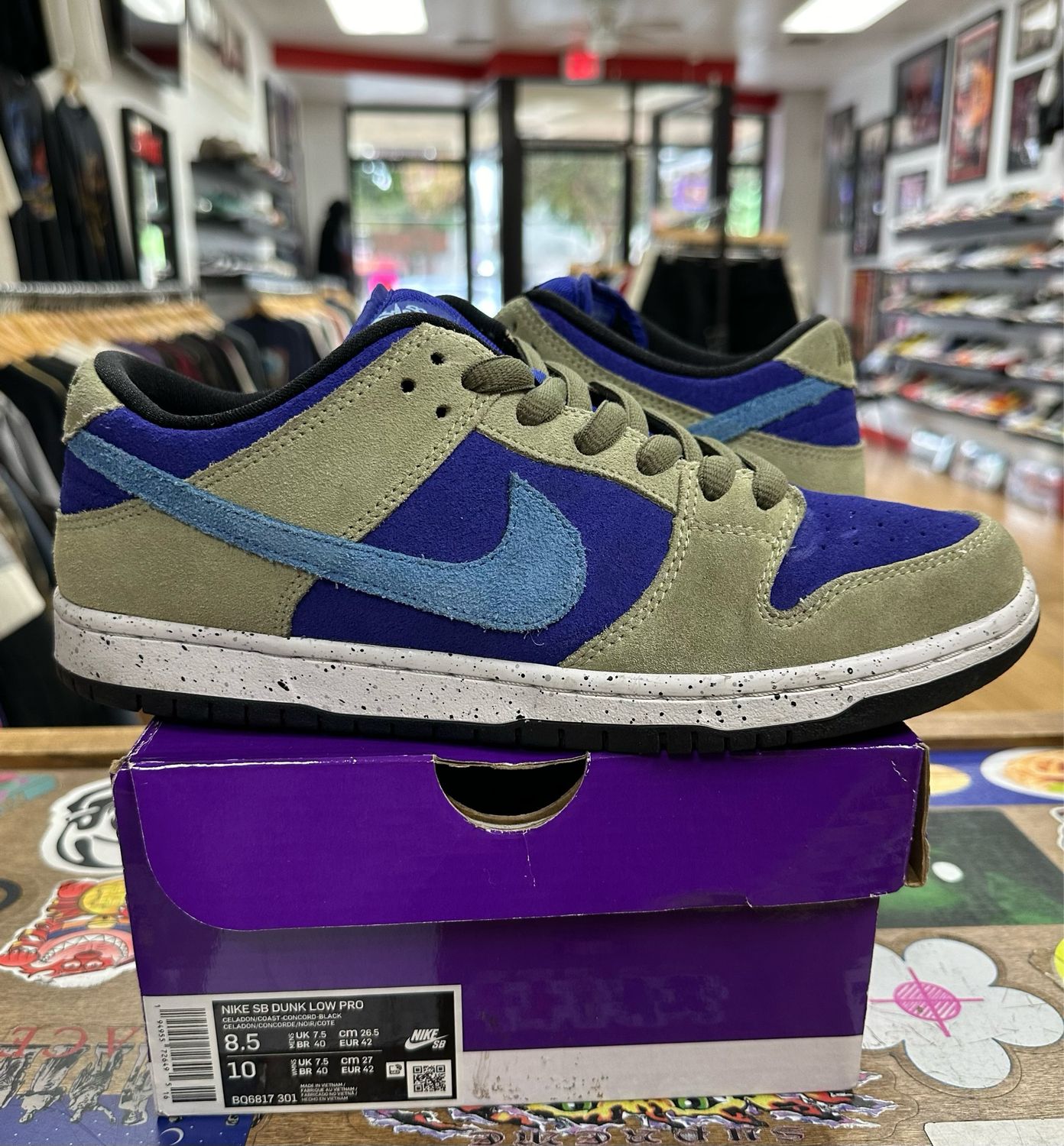 Nike SB Dunk Low ACG Celadon Size 8.5 Pre-Owned