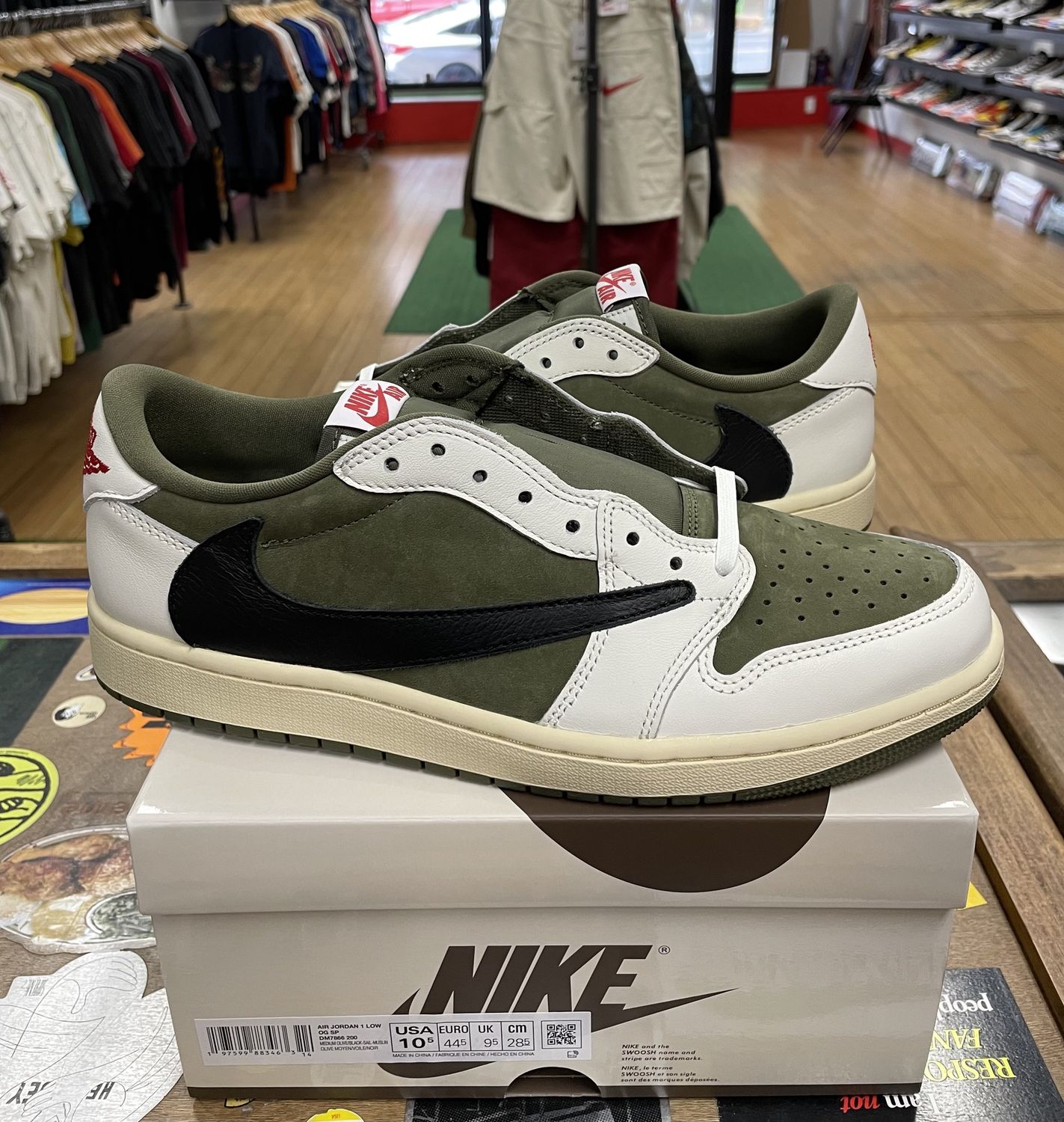 Jordan 1 Retro Low OG SP Travis Scott Medium Olive Size 10.5