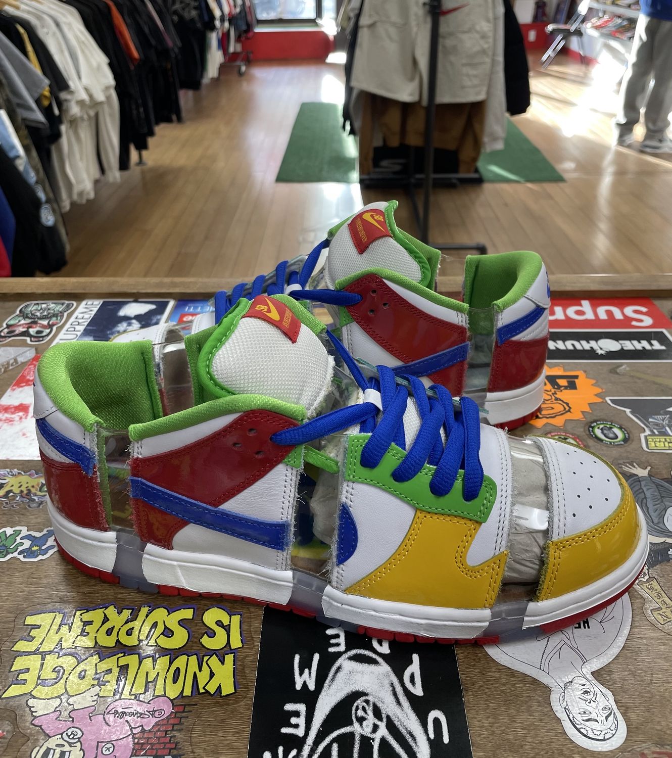DS Nike SB Dunk Low Sandy Bodecker (NO BOX) Size 10.5