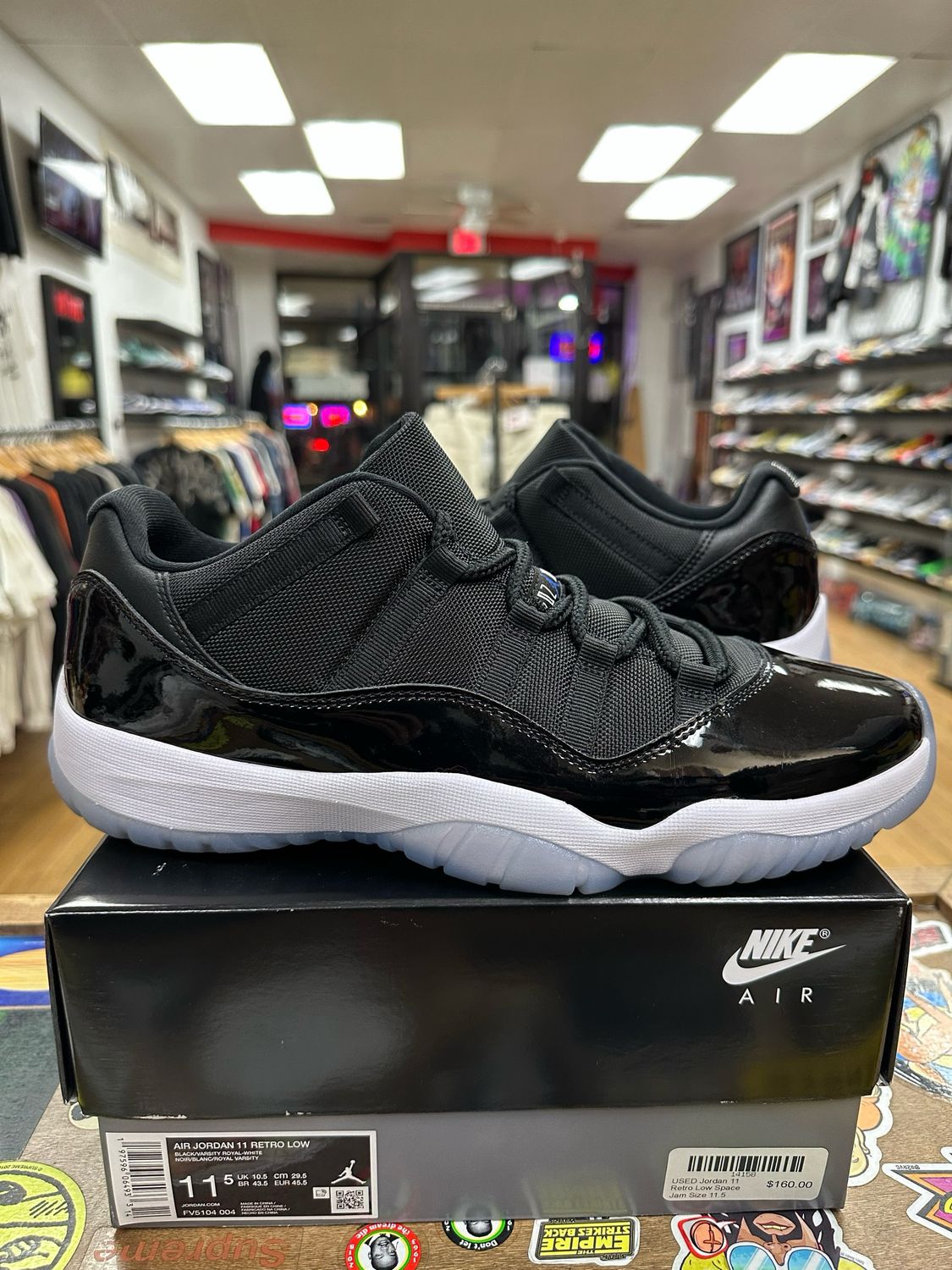 USED Jordan 11 Retro Low Space Jam Size 11.5