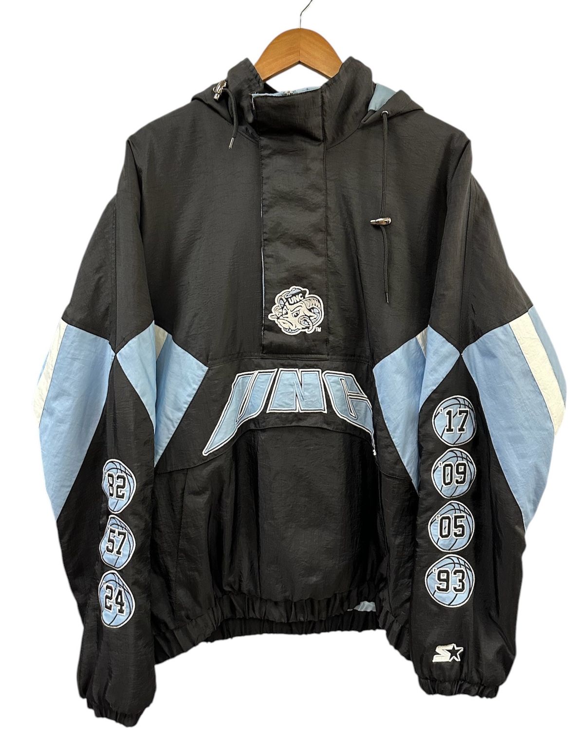 UNC Starter Puffer Jacket Size L