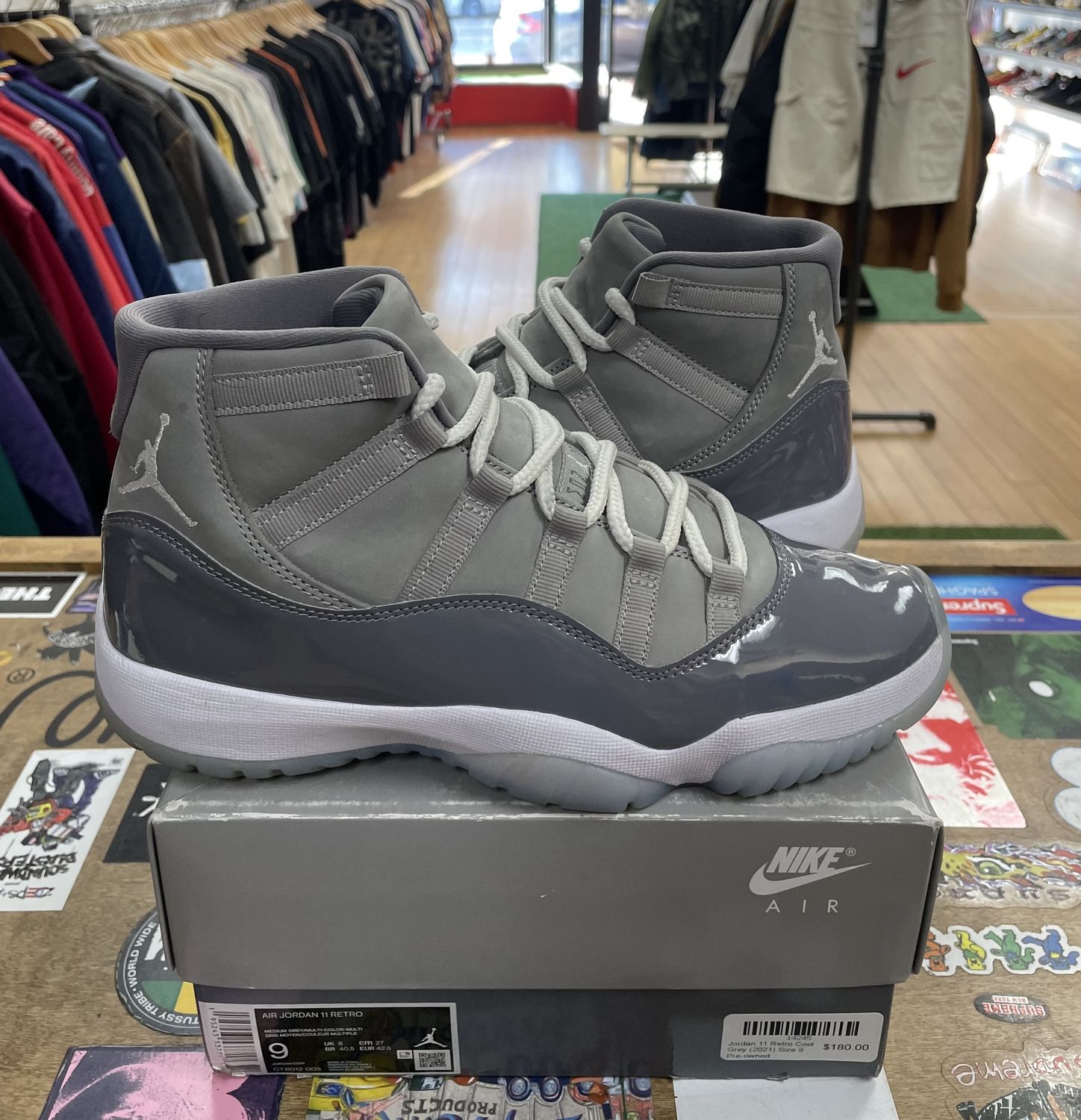 Jordan 11 Retro Cool Grey (2021) Size 9 Pre-owned