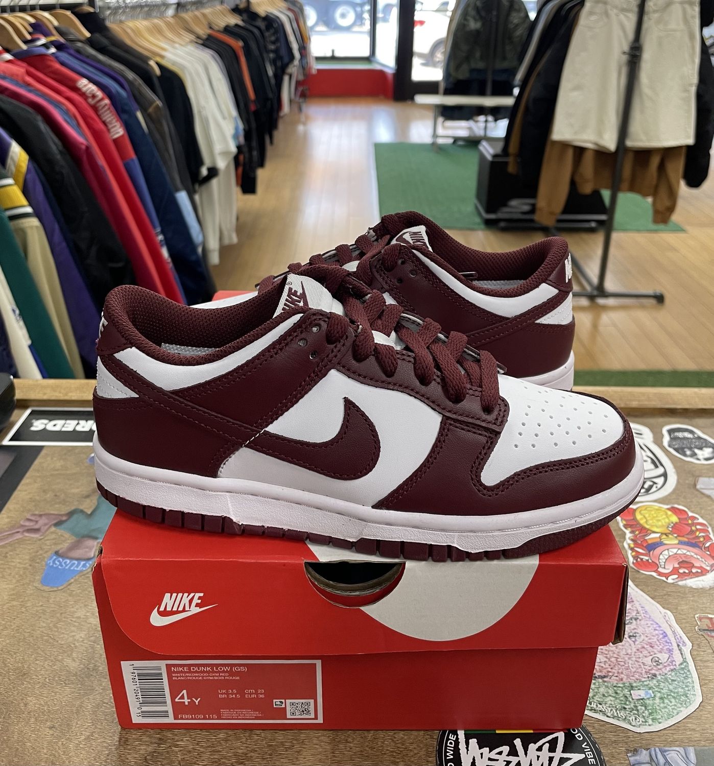 DS Nike Dunk Low Redwood (GS) Size 4y
