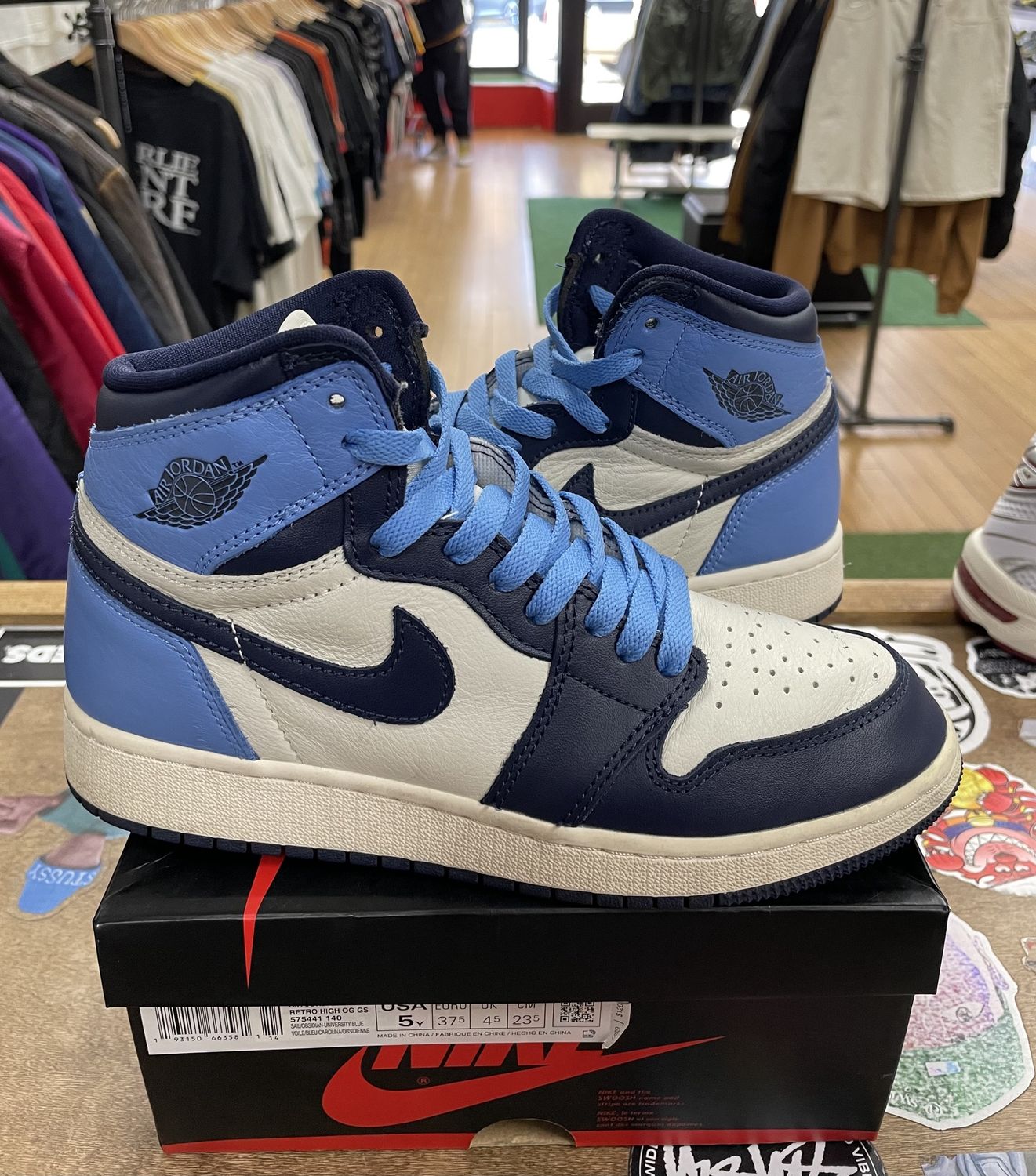 USED Jordan 1 Retro High Obsidian (GS) Size 5Y