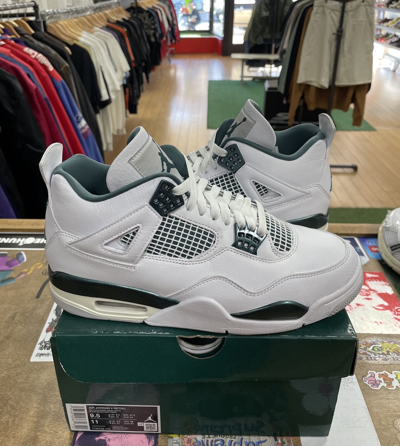 USED Jordan 4 Retro Oxidized Green Size 9.5