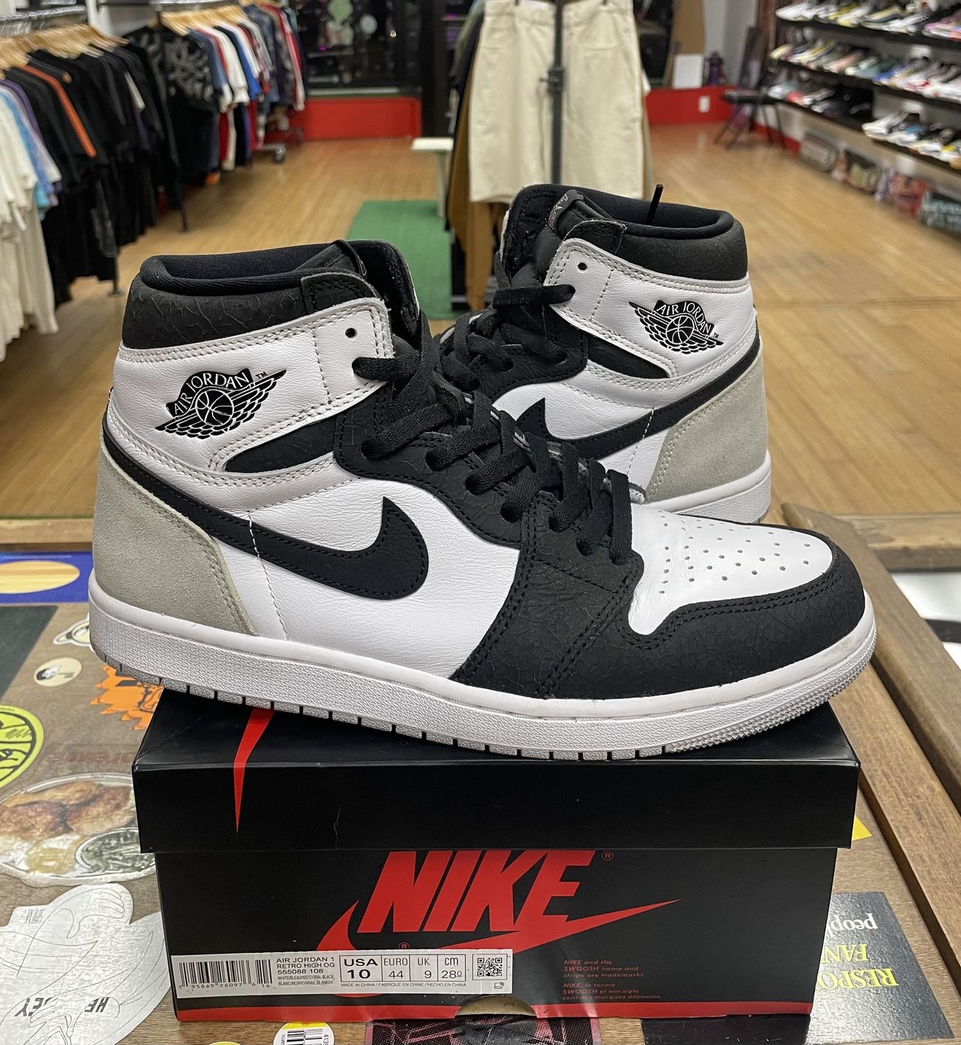 Pre Owned Jordan 1 Retro High OG Bleached Coral Size 10