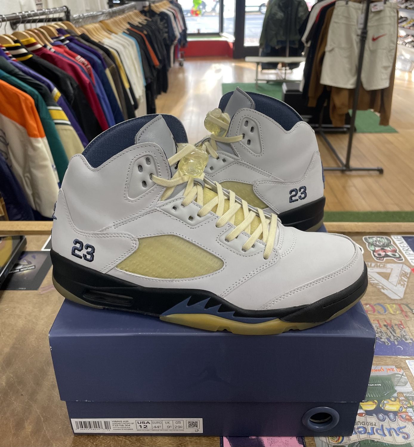 Pre Owned Jordan 5 Retro A Ma Maniére Dawn (Women&#39;s) Size 12W 10.5M