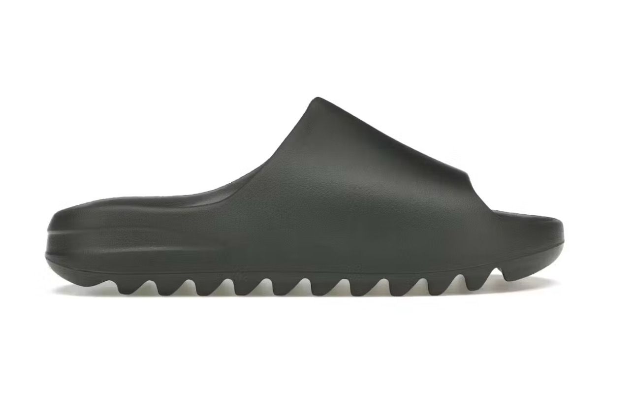 adidas Yeezy Slide Dark Onyx Size 10 Brand new