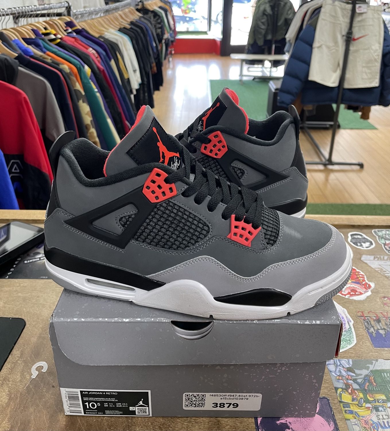 Jordan 4 Retro Infrared Size 10.5 Pre Owned.