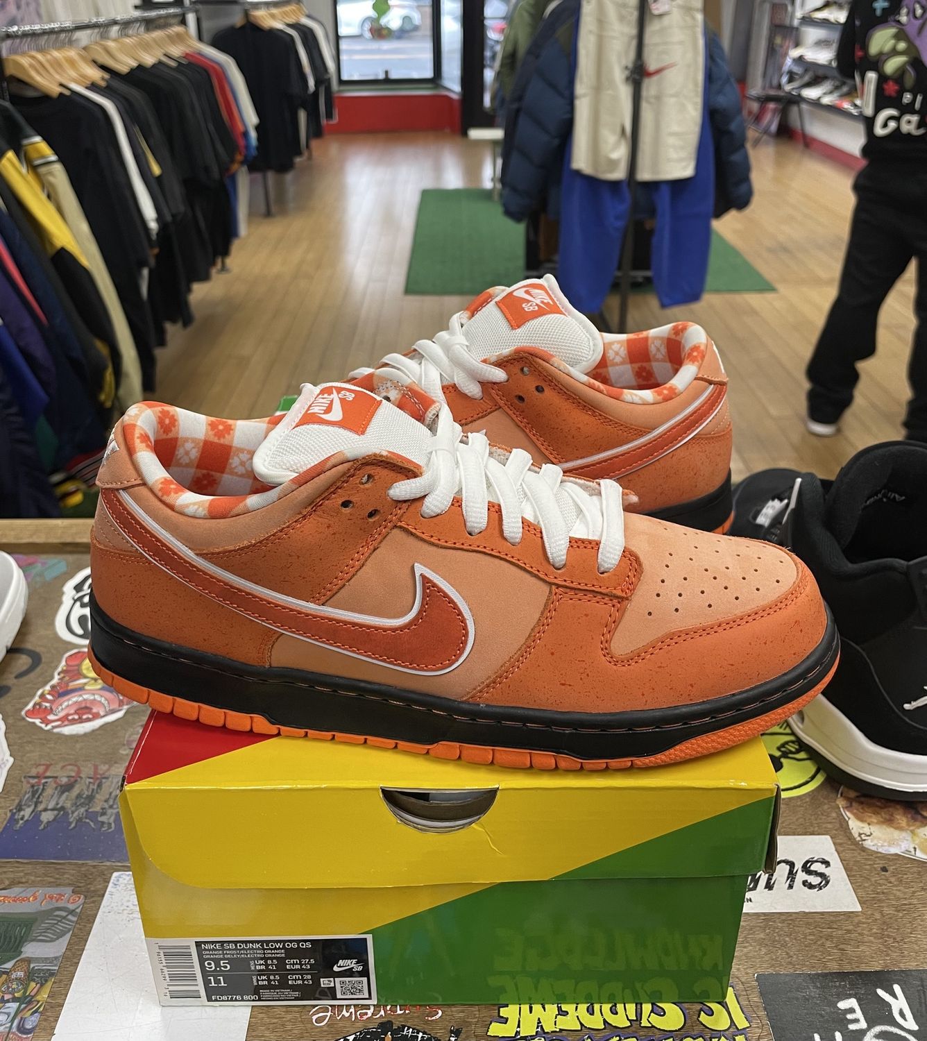 Nike SB Dunk Low Concepts Orange Lobster Size 9.5 LIGHTLY WORN