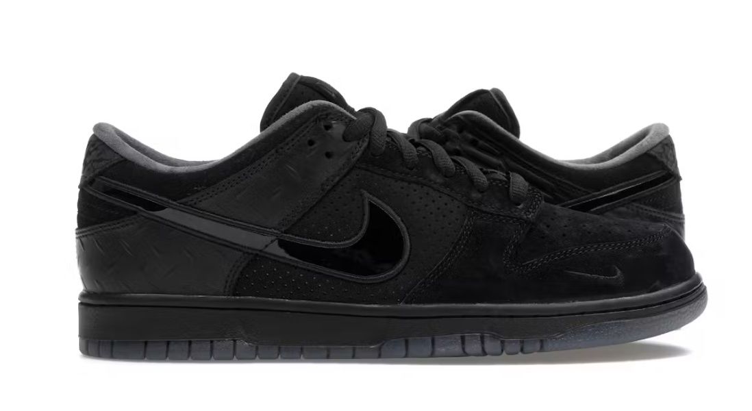 DS Nike Dunk Low Ducks of a Feather Black University of Oregon PE Size 10.5