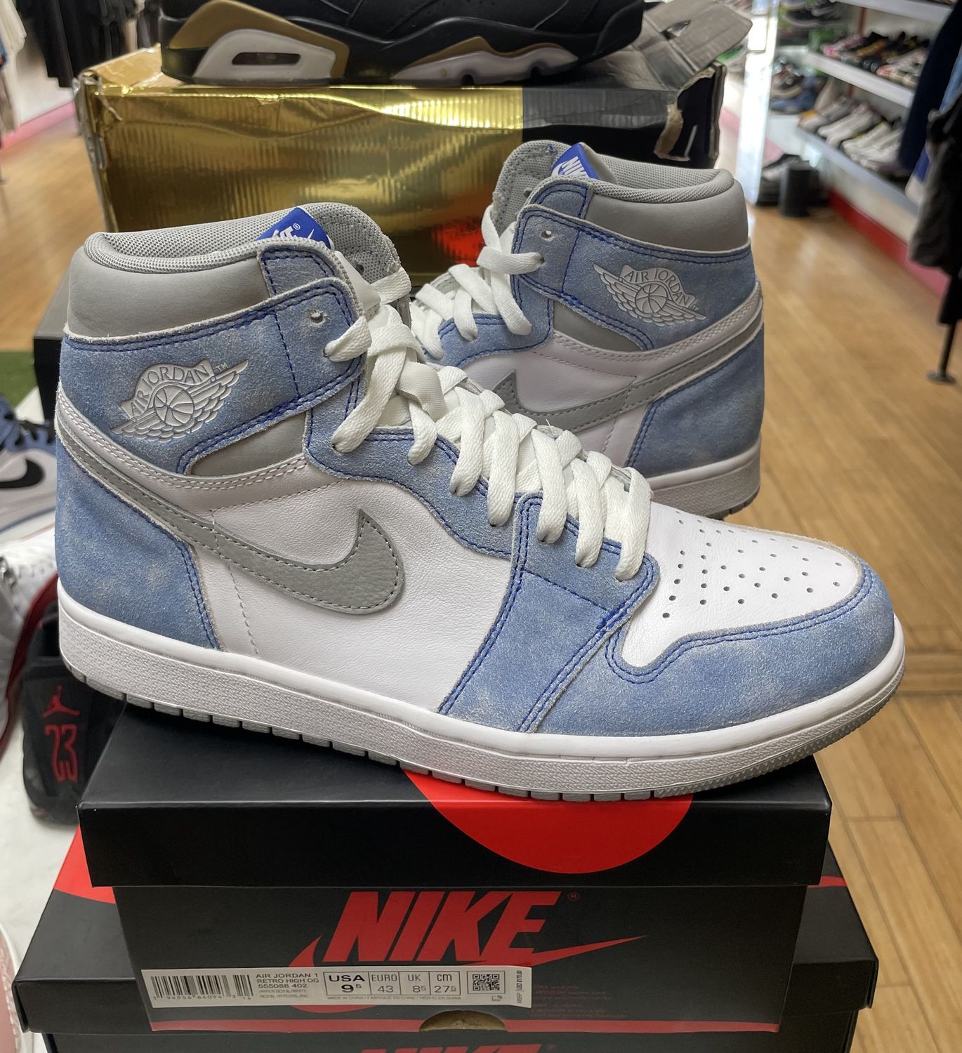 Jordan 1 Retro High Hyper Royal Smoke Grey Size 9.5 USED
