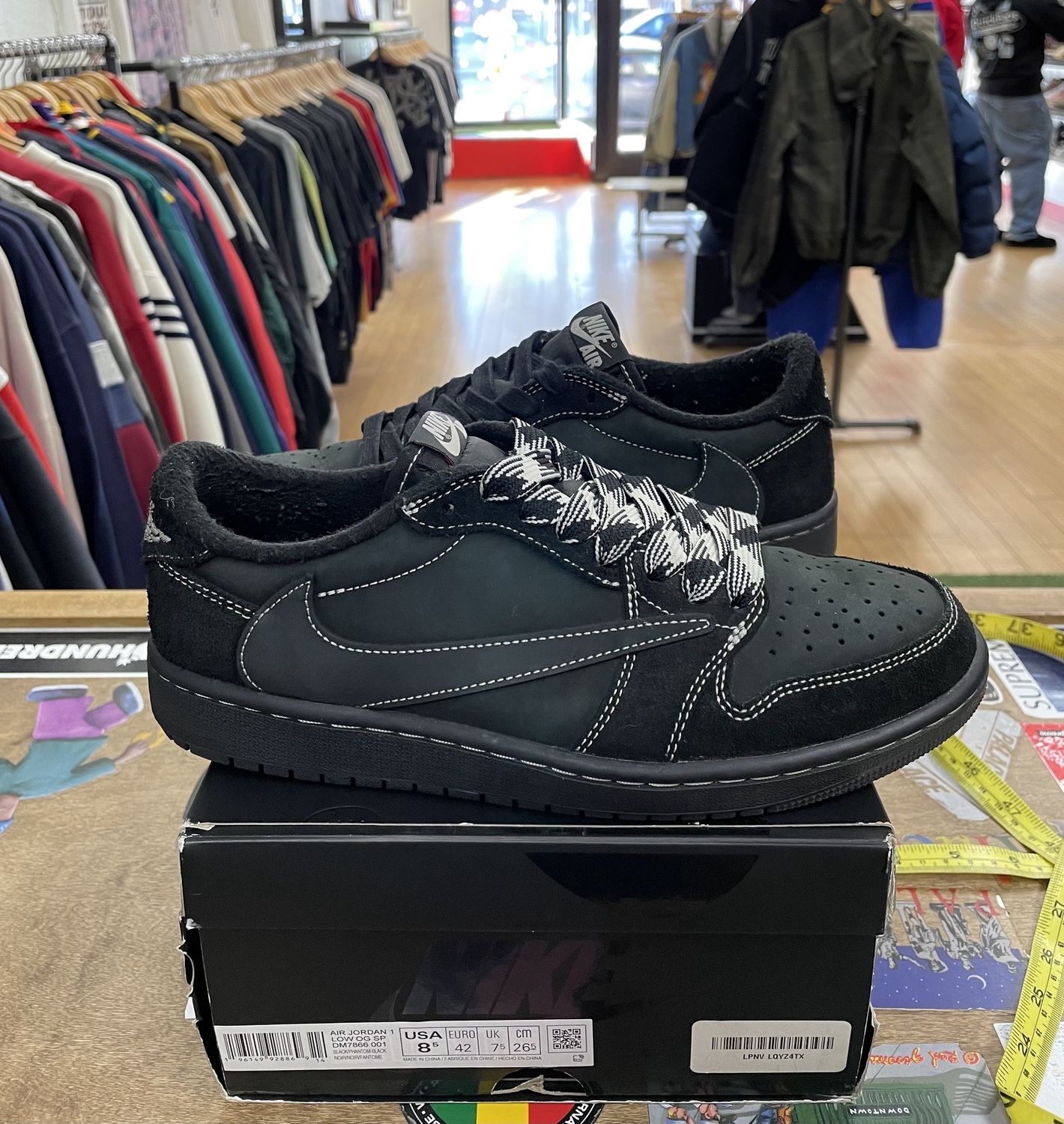 Jordan 1 Retro Low OG  Travis Scott Black Phantom Size 8.5 Pre owned