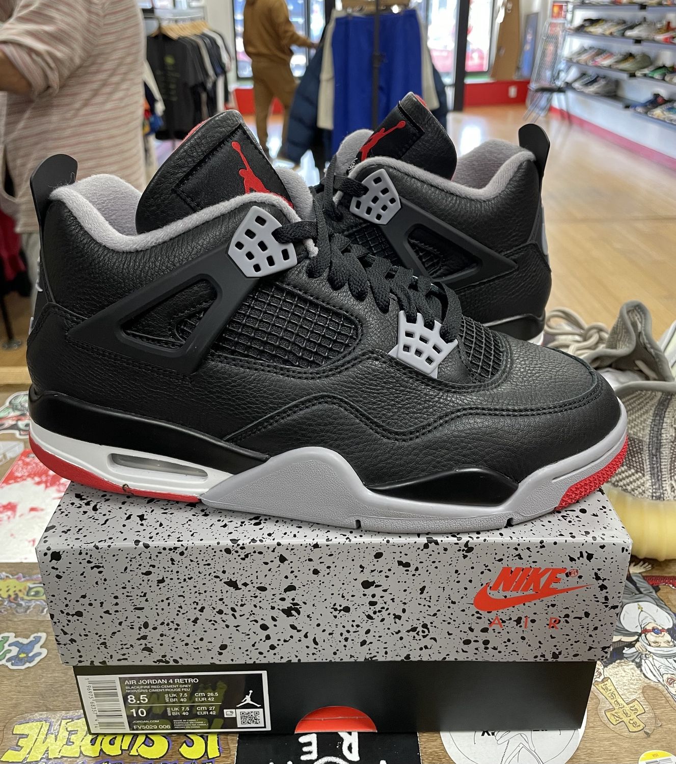 Jordan 4 Retro Bred Reimagined Sz 8.5 USED