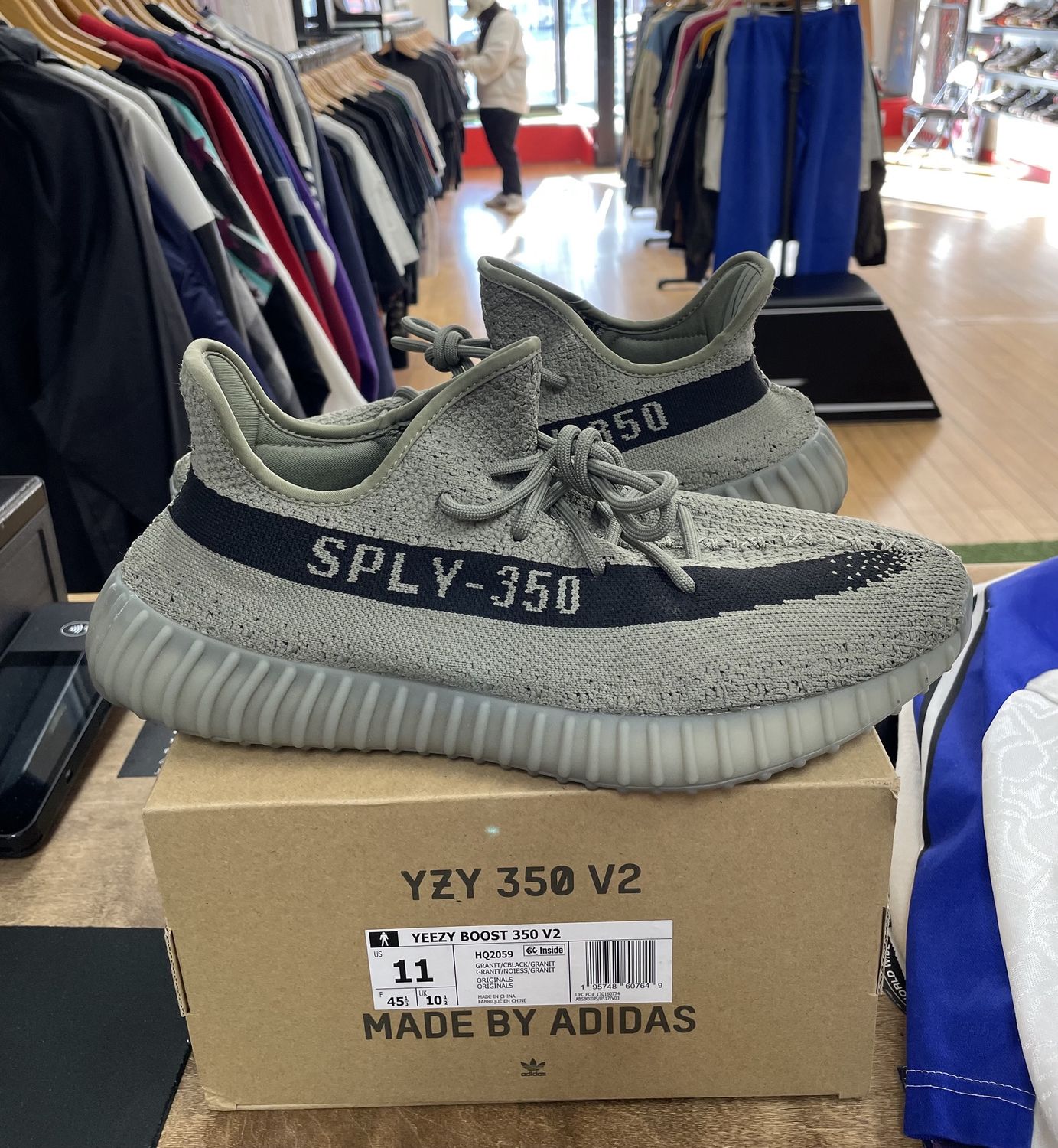 Pre Owned Adidas Yeezy Boost 350 V2 Granite Size 11