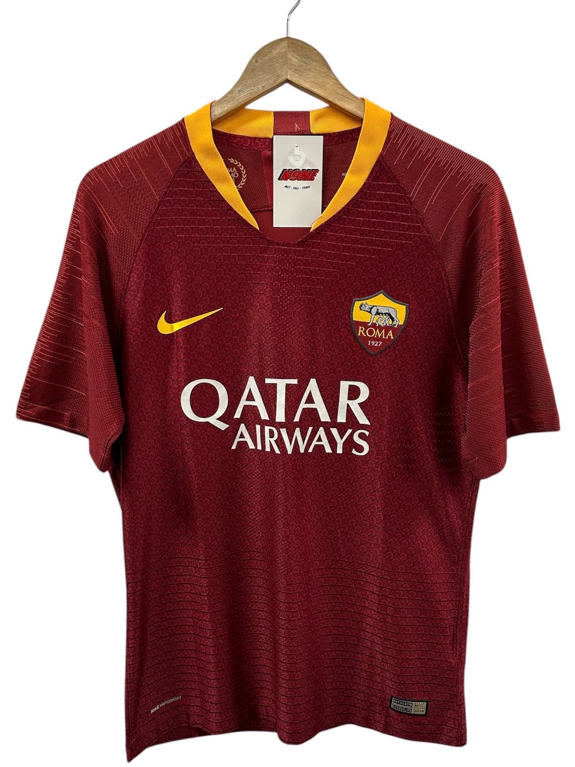 Pre Owned Nike VaporKnit AS Roma 2018-2019 Home Soccer Jersey Size M