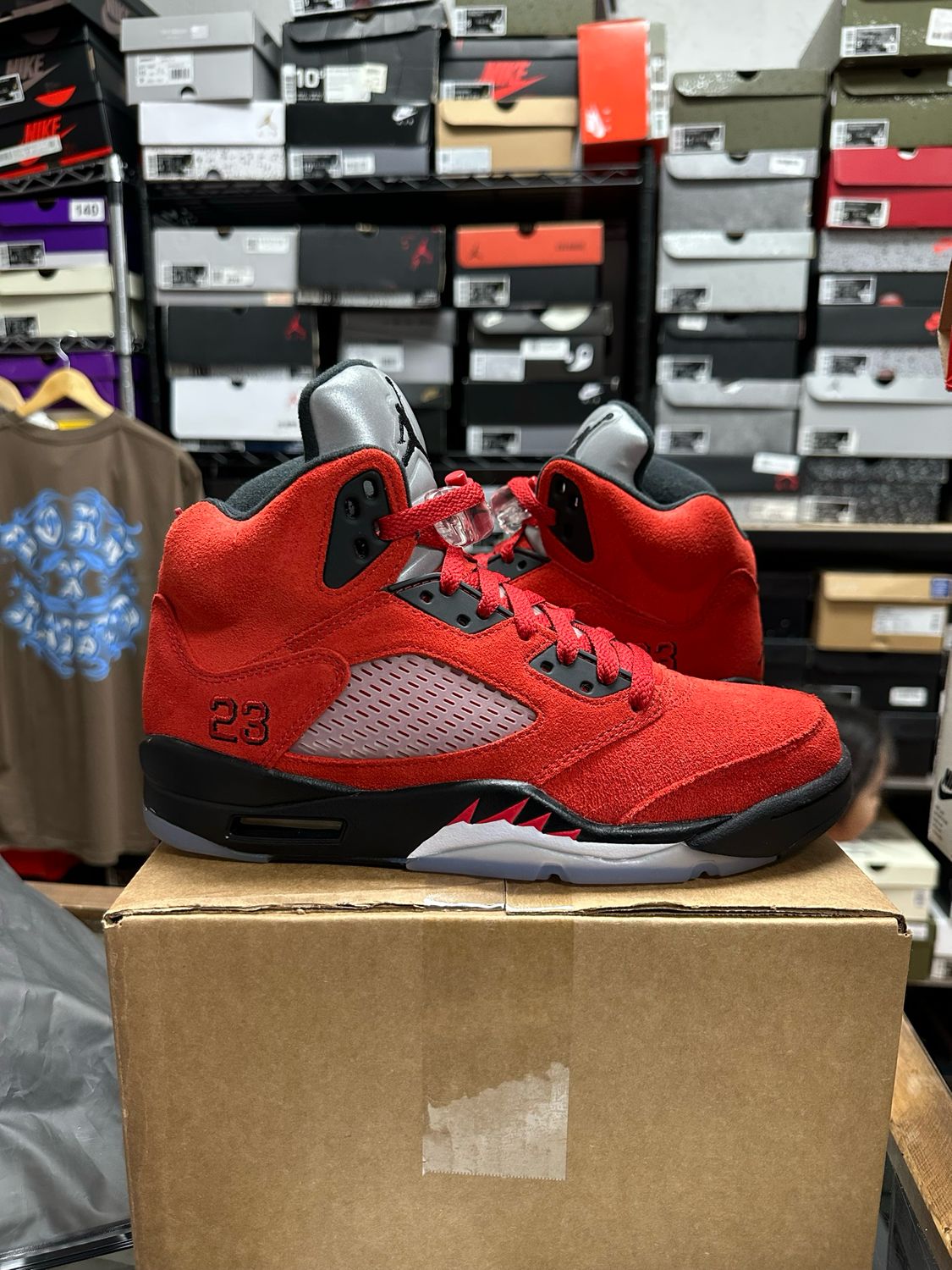 Jordan 5 Retro Raging Bull Red (2021) Sz 7 (LIGHTLY WORN)(NO BOX)