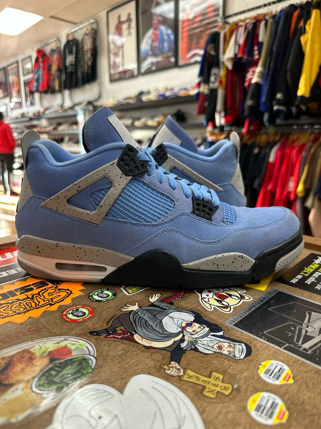Jordan 4 Retro University Blue Sz 12 (USED)(NO BOX)