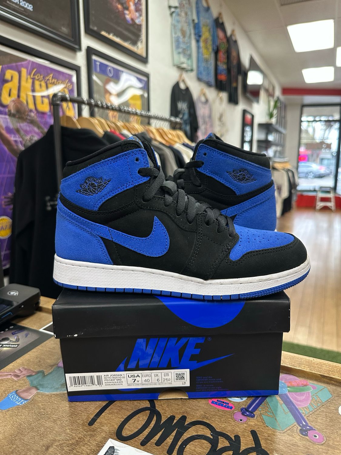 Jordan 1 Retro High OG Royal Reimagined (GS) (Worn) Size 7y