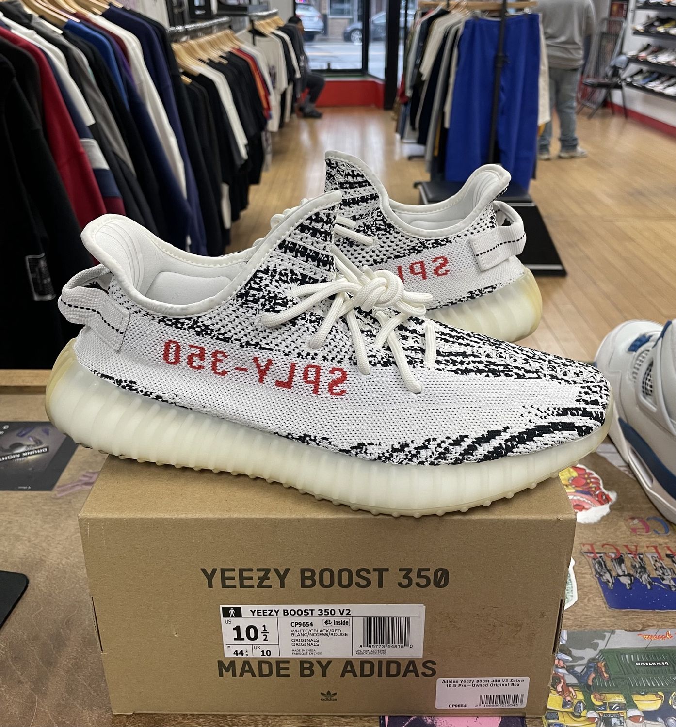 Pre Owned Adidas Yeezy Boost 350 V2 Zebra Size 10.5
