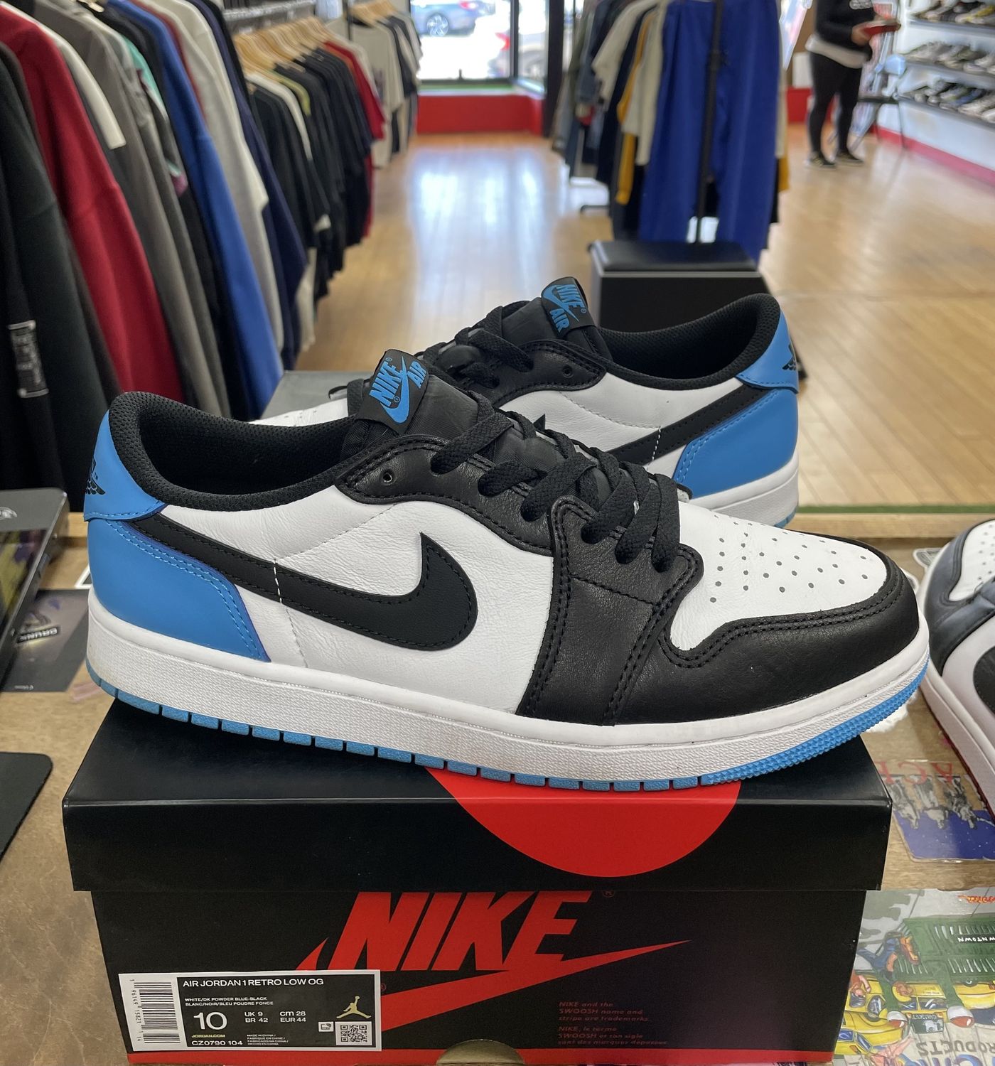 Jordan 1 Retro Low OG Black Dark Powder Blue Size 10 Pre Owned
