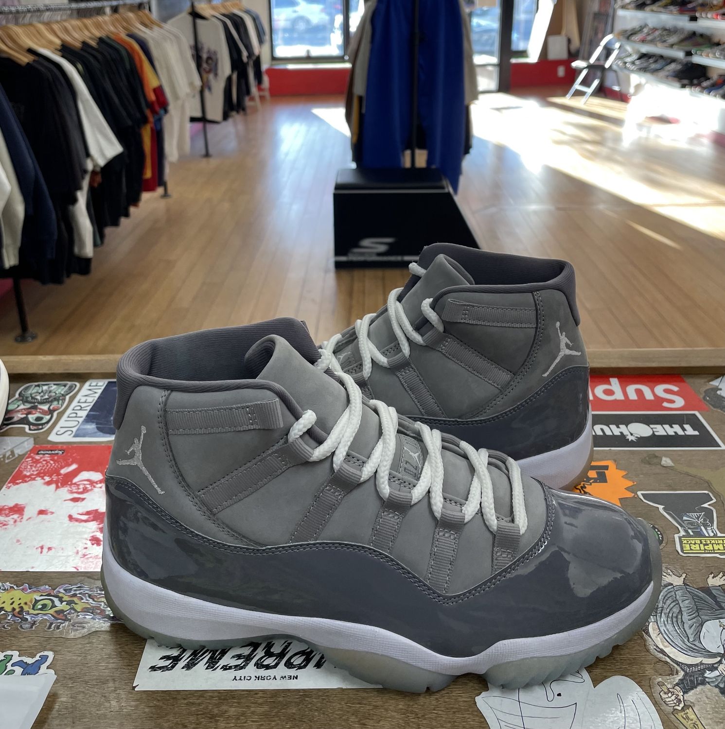 Pre Owned Jordan 11 Retro Cool Grey NO BOX