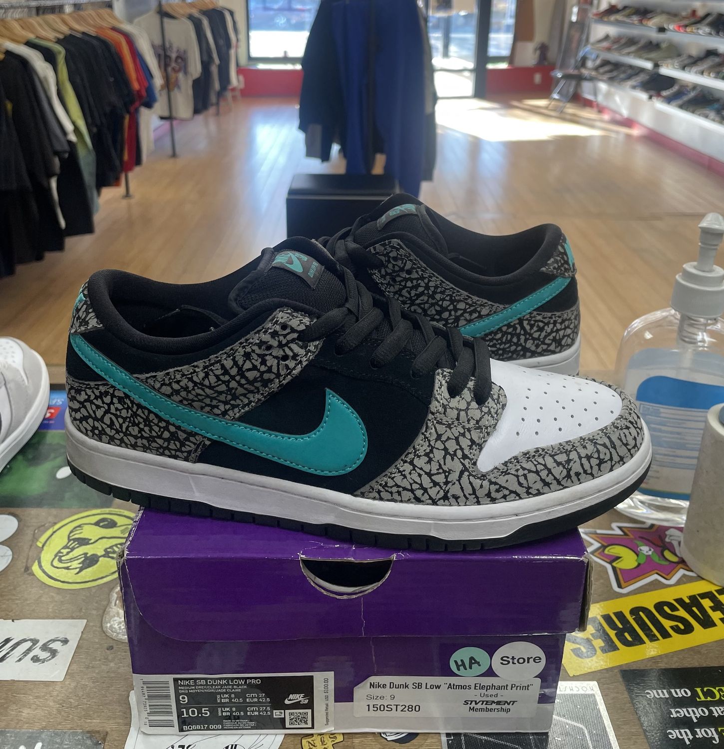 Nike SB Dunk Low atmos Elephant Size 9 (Worn)