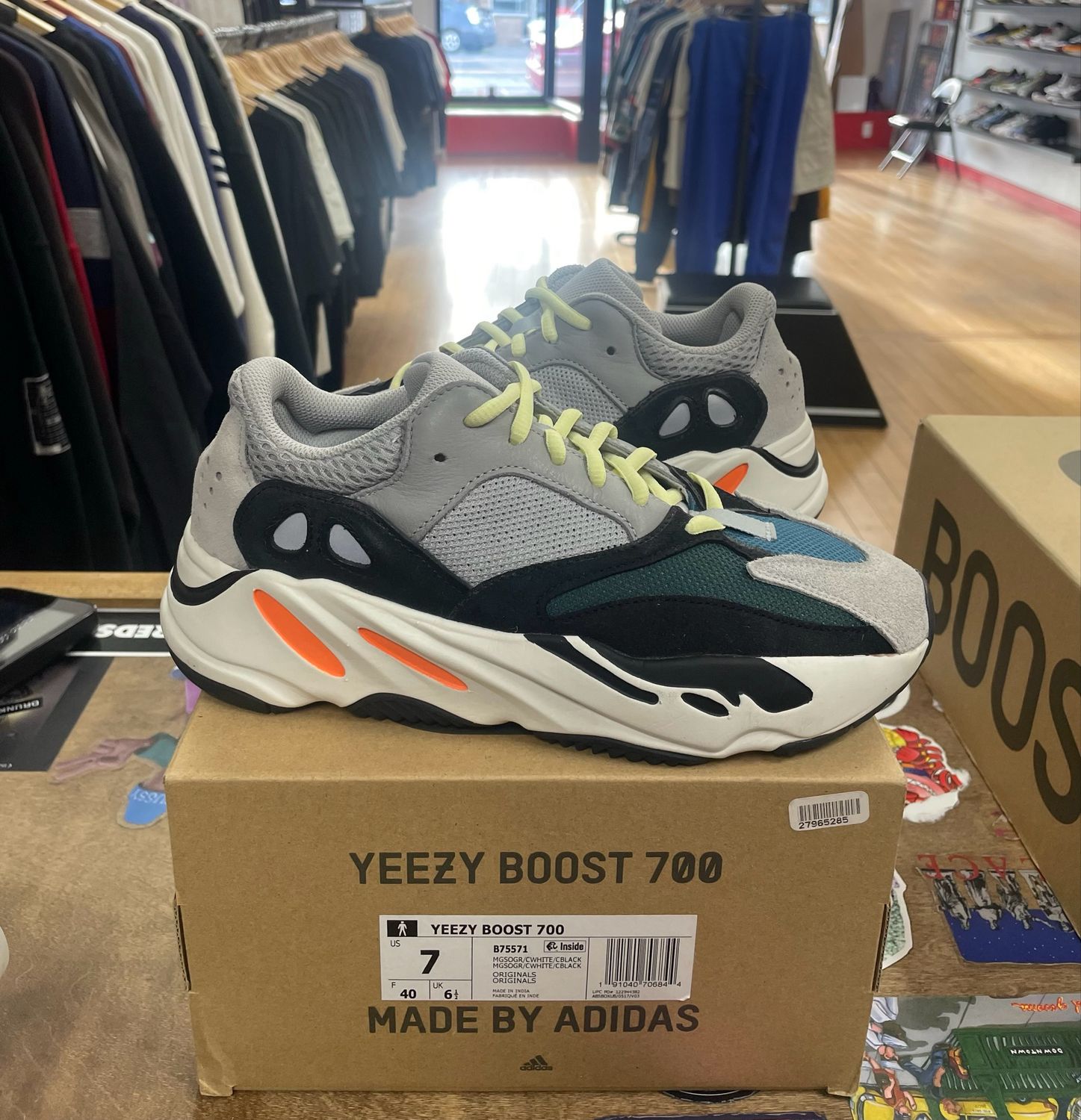 Pre Owned Adidas Yeezy 700 Wave Runner Size 7
