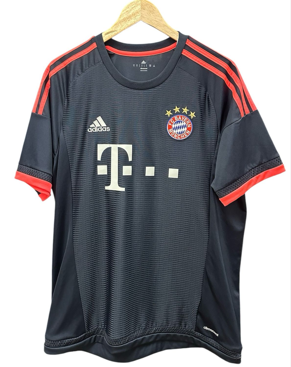 Adidas 2015/16 Bayern Munich Third Jersey