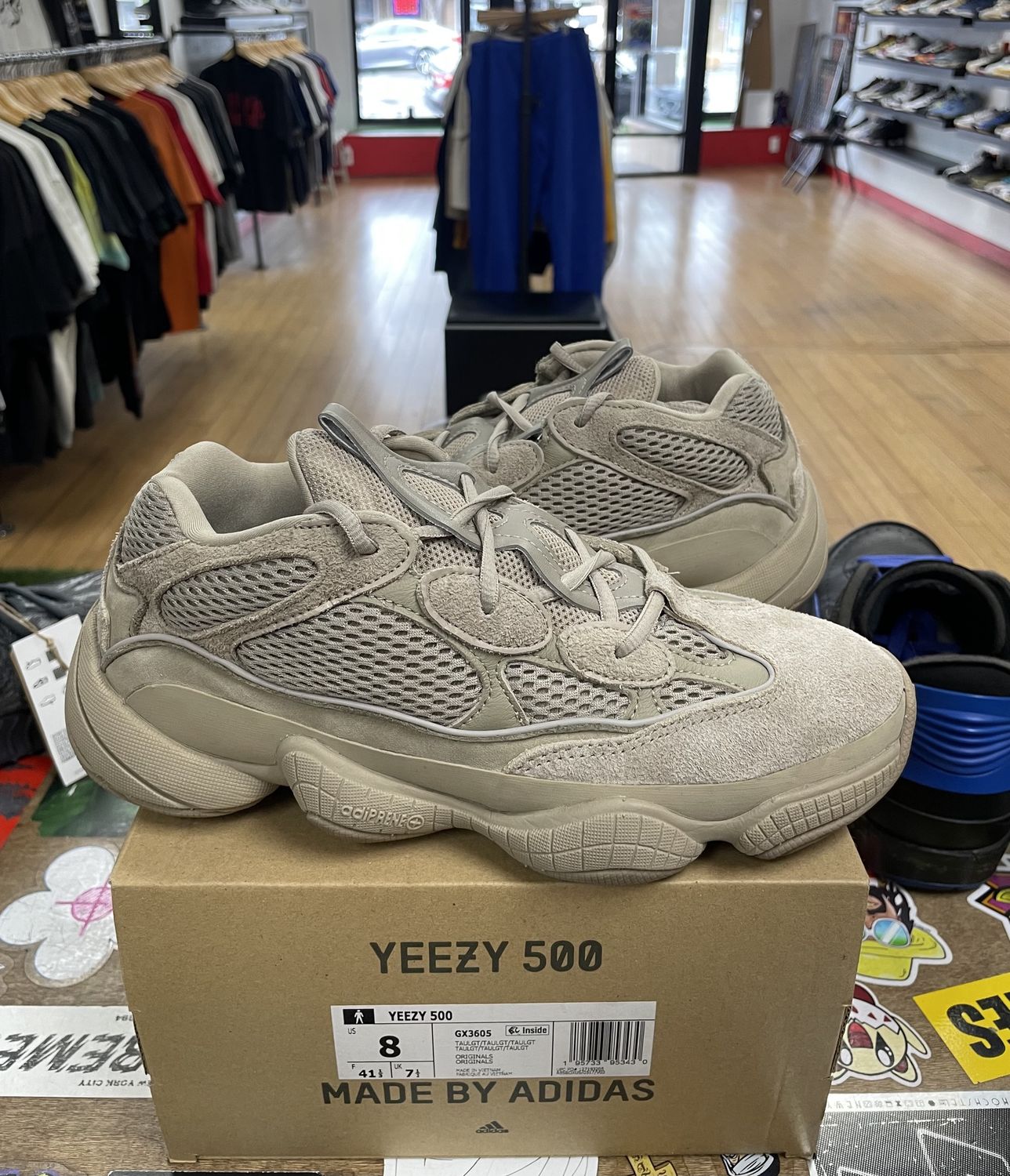 adidas Yeezy 500 Taupe Light Size 8 Lightly Worn