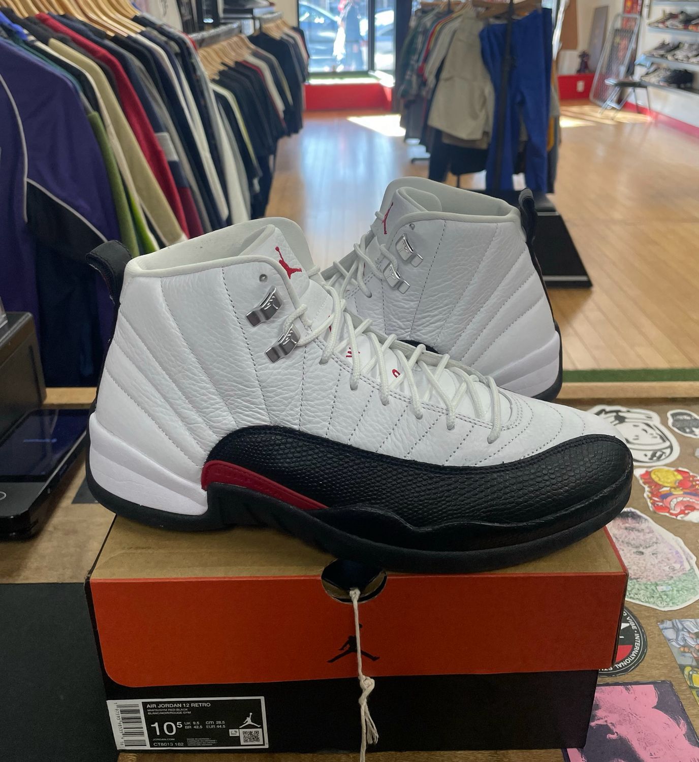 Pre Owned Jordan 12 Retro Taxi Flip Size 10.5