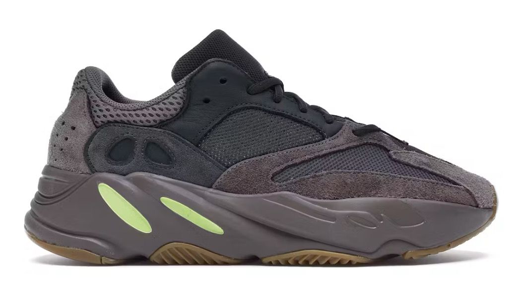 DS Adidas Yeezy Boost 700 Mauve Size 9.5