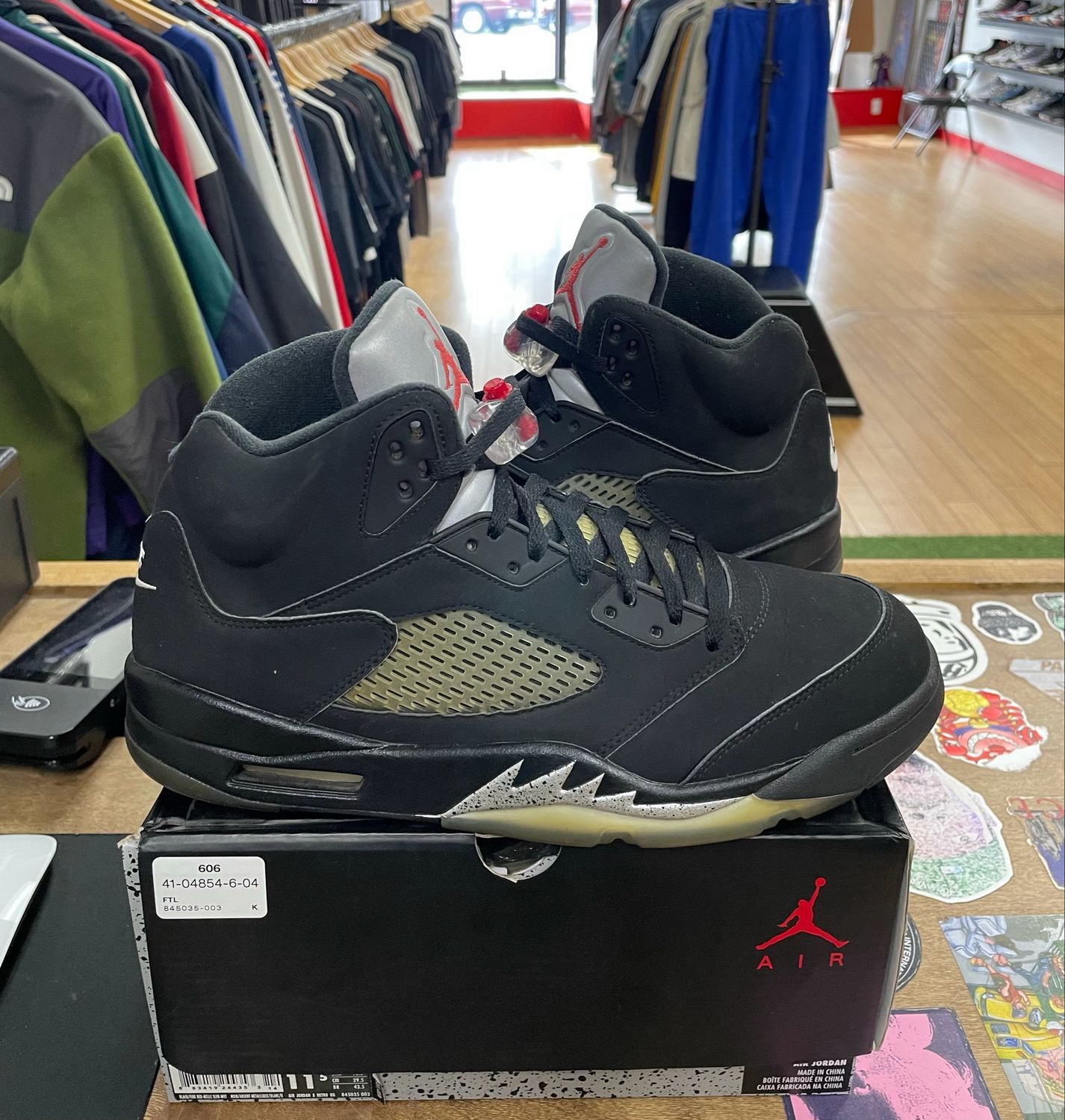 Pre Owned Jordan 5 Retro Black Metallic (2016) Size 11.5