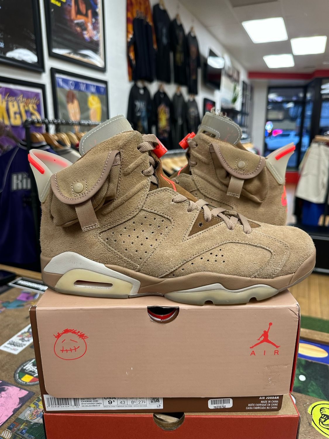 Jordan 6 Retro Travis Scott British Khaki Size 9.5 (USED)