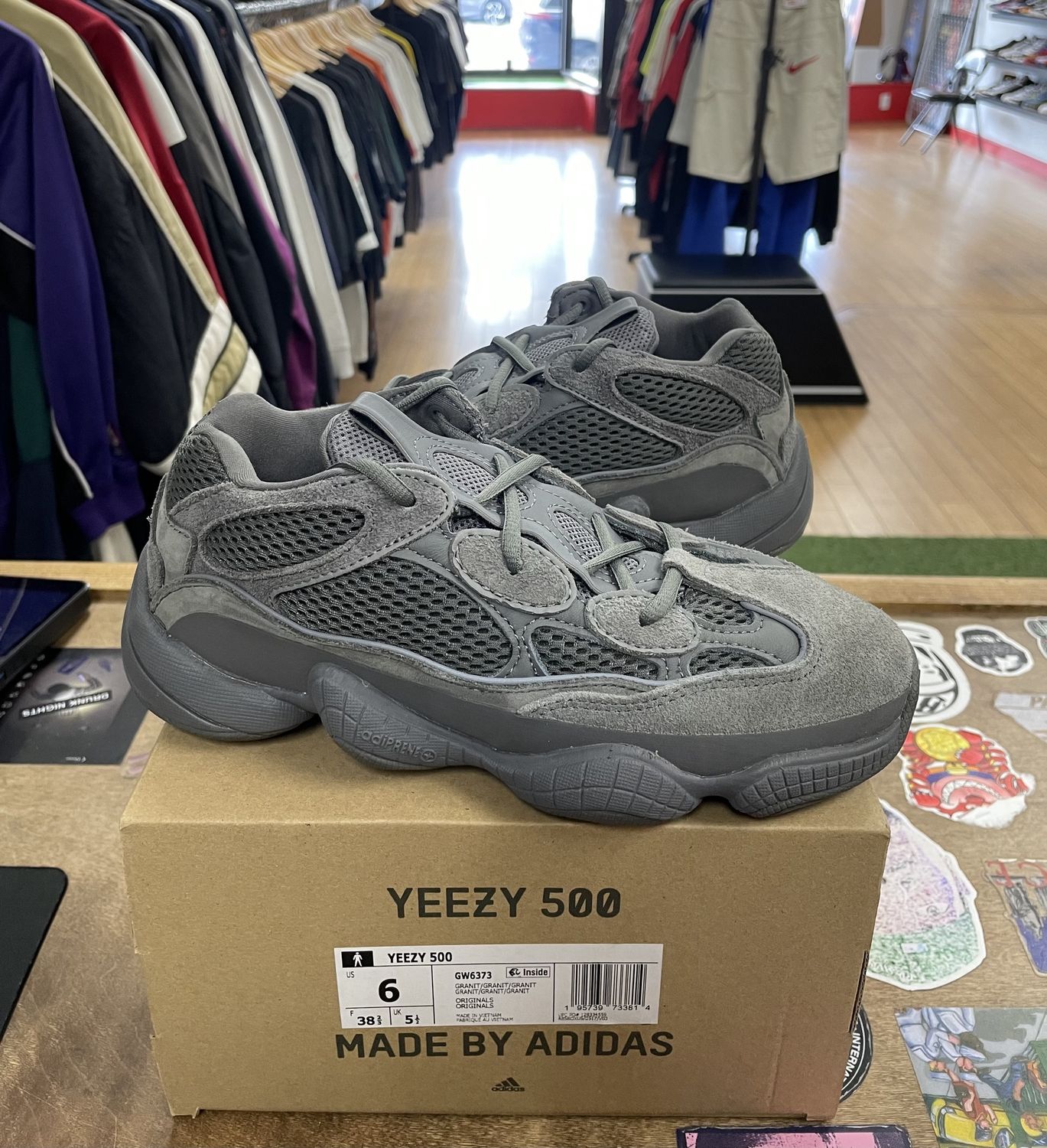 Pre Owned Adidas Yeezy 500 Granite Size 6