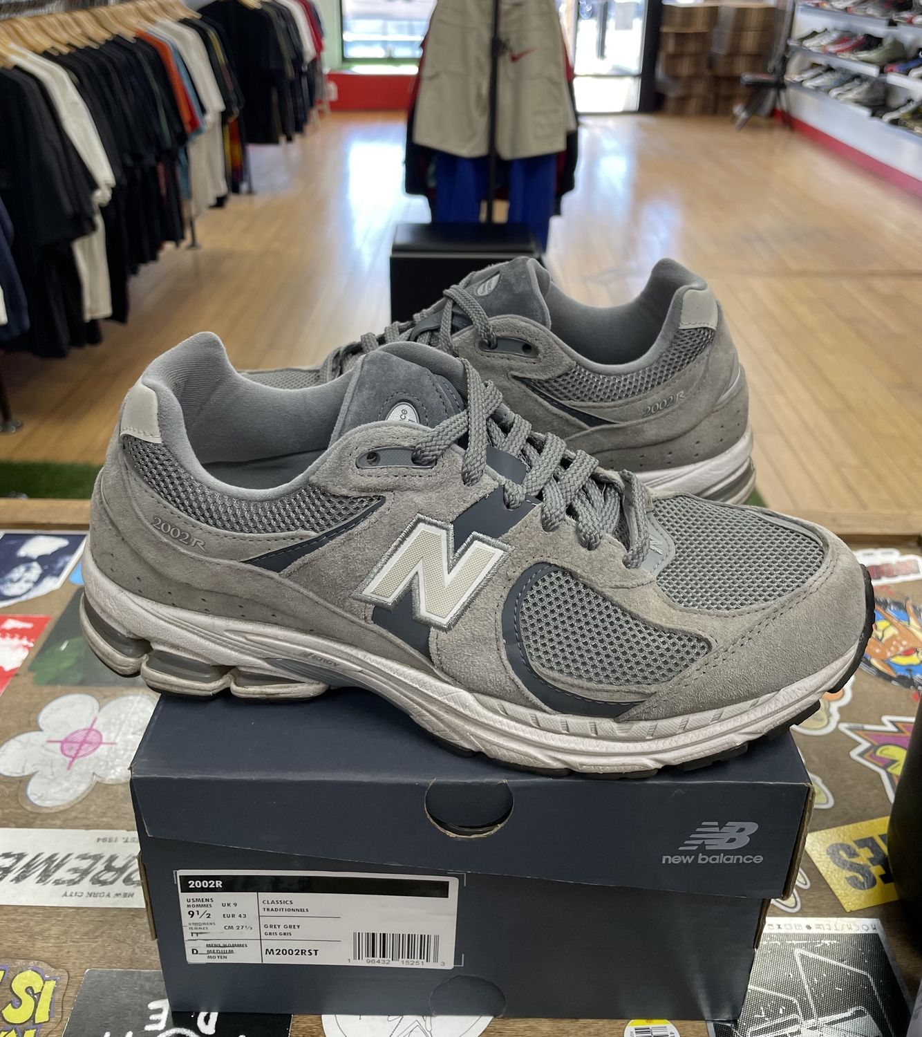 Pre Owned New Balance 2002R Steel Grey Orca Size 9.5