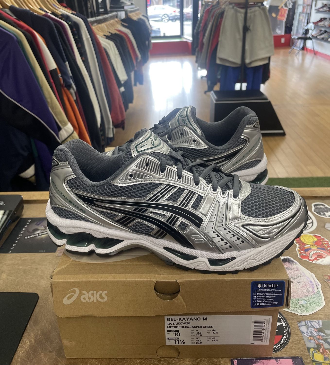 ASICS Gel-Kayano 14 Metropolis Jasper Green Size 10 Worn Once