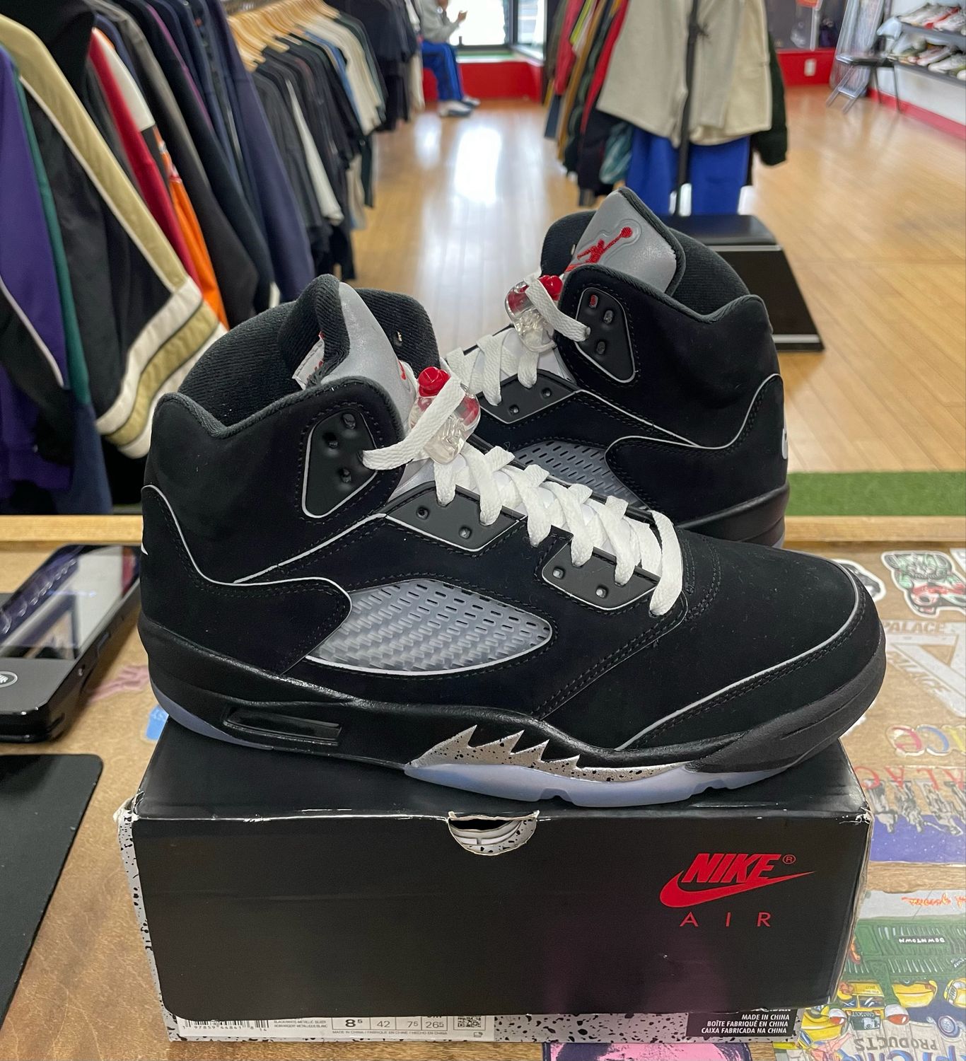 Pre Owned Jordan 5 Retro OG Black Metallic Reimagined Size 8.5