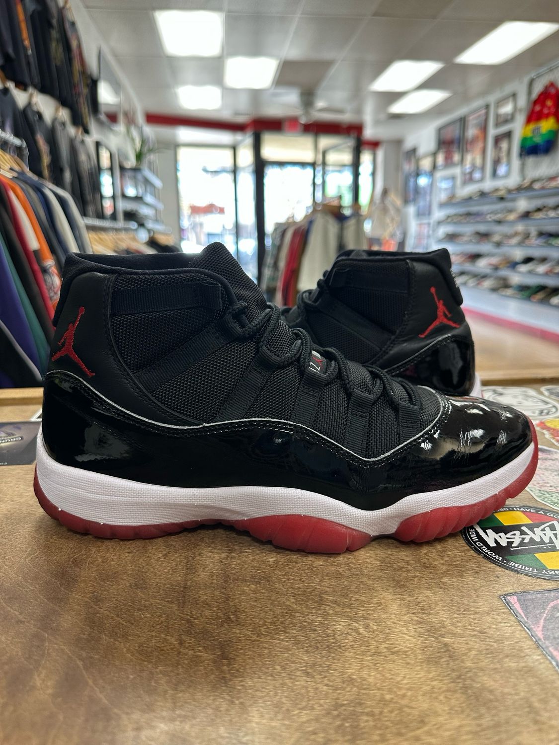 Jordan 11 Bred (2019) Size 9.5 (WORN)(NO BOX)