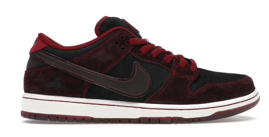 Nike SB Dunk Low Riot Skateshop Size 10 (NEW)